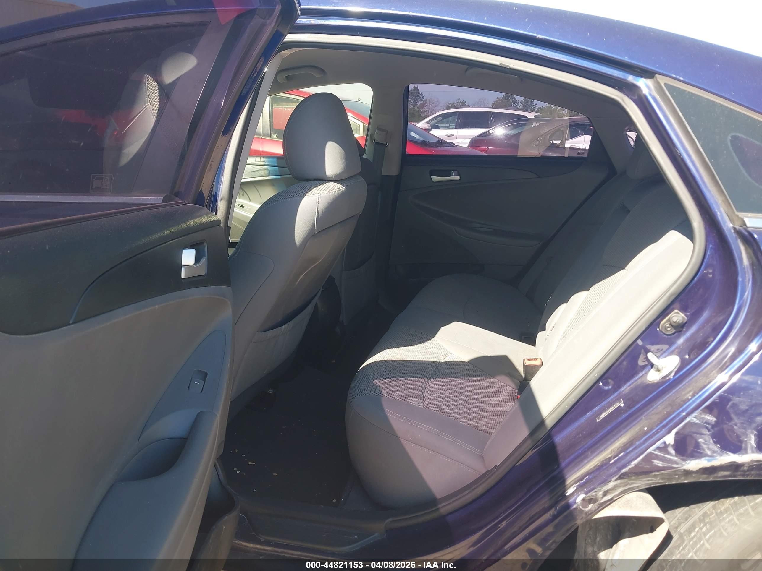 HYUNDAI SONATA image 8