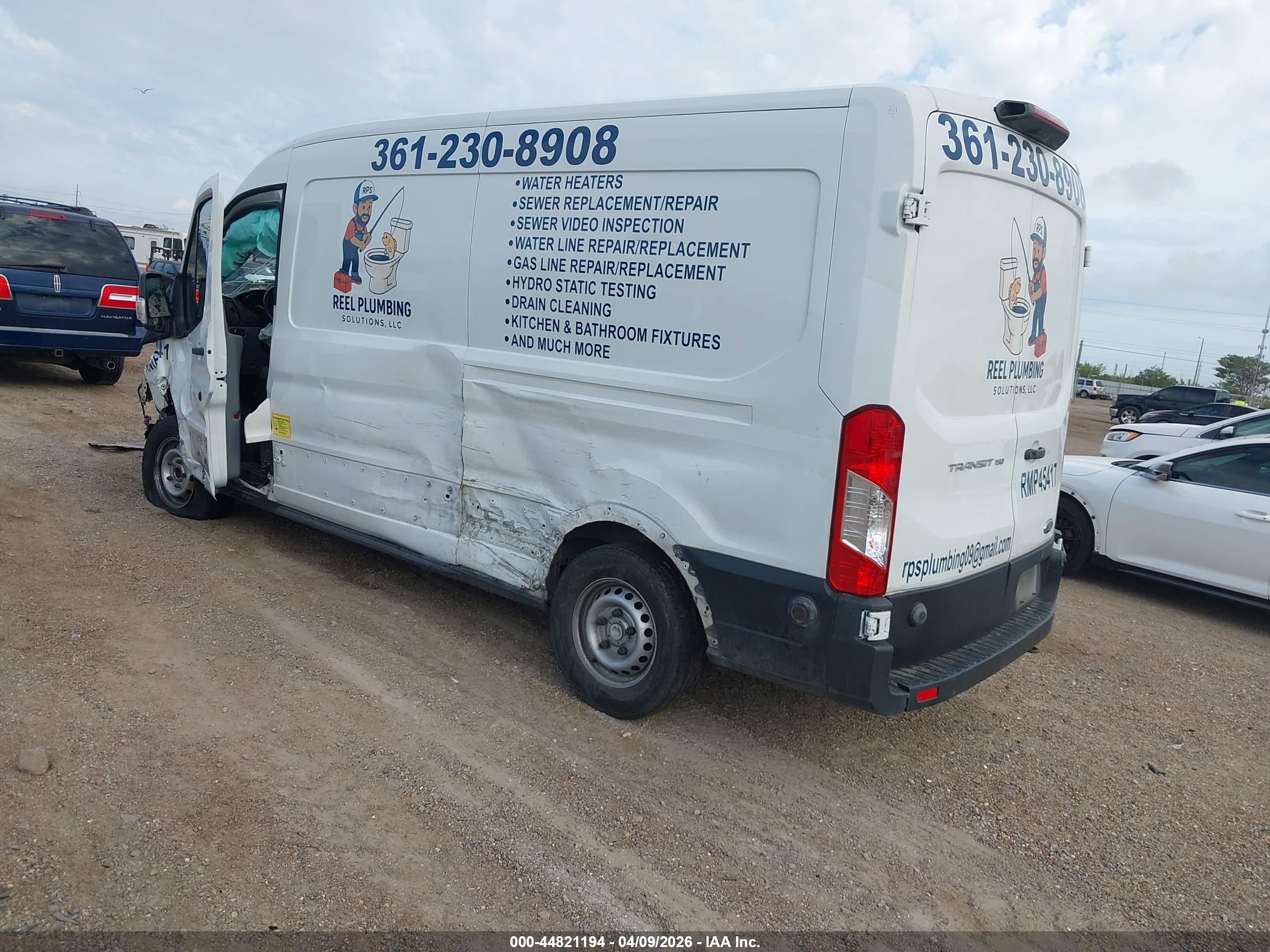 FORD TRANSIT-150 image 3