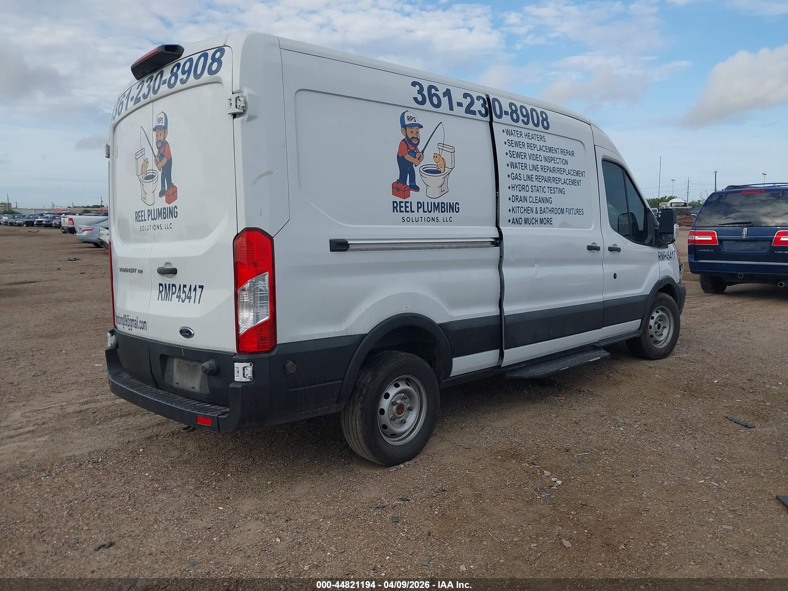 FORD TRANSIT-150 image 4