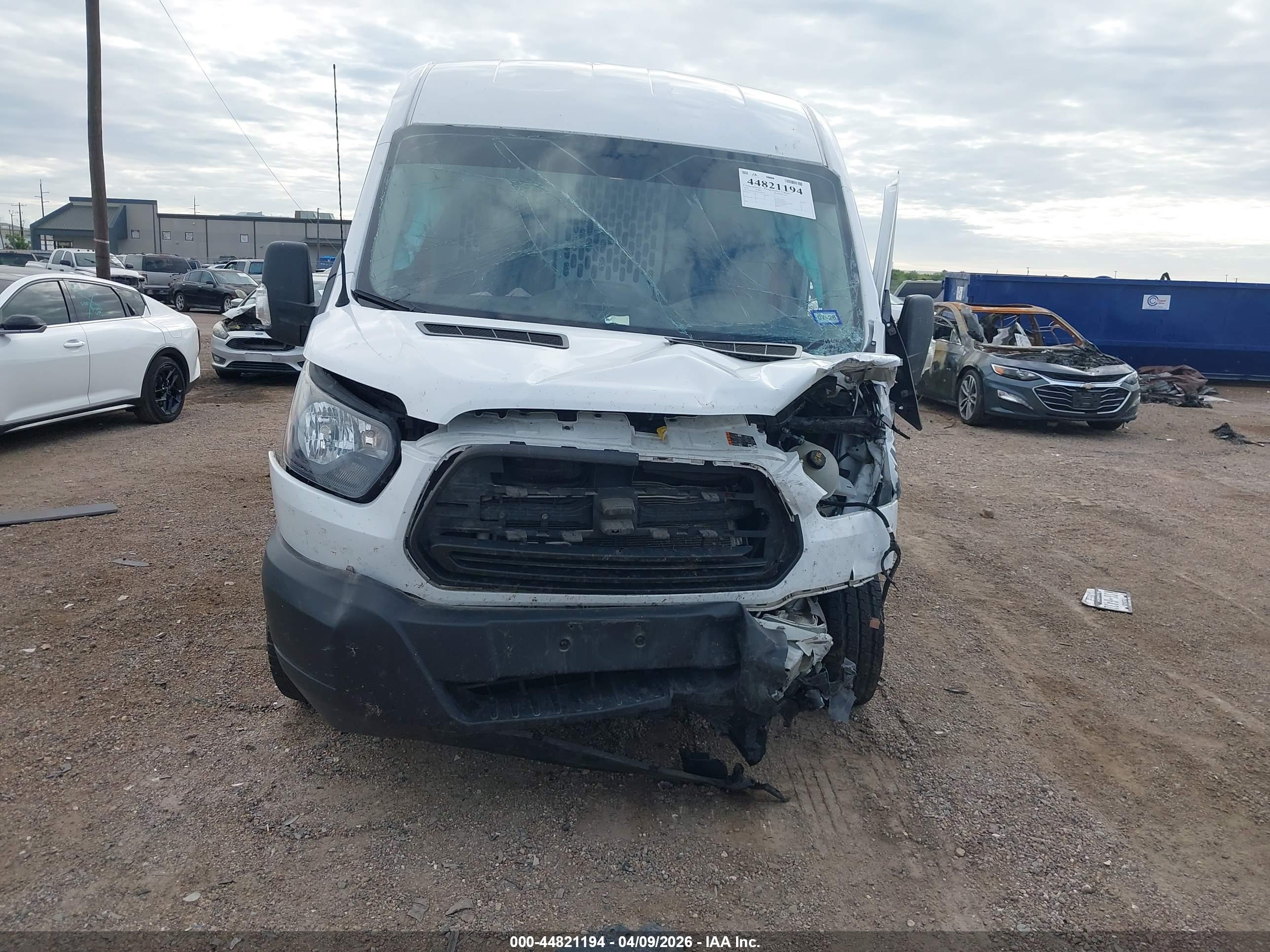 FORD TRANSIT-150 image 6