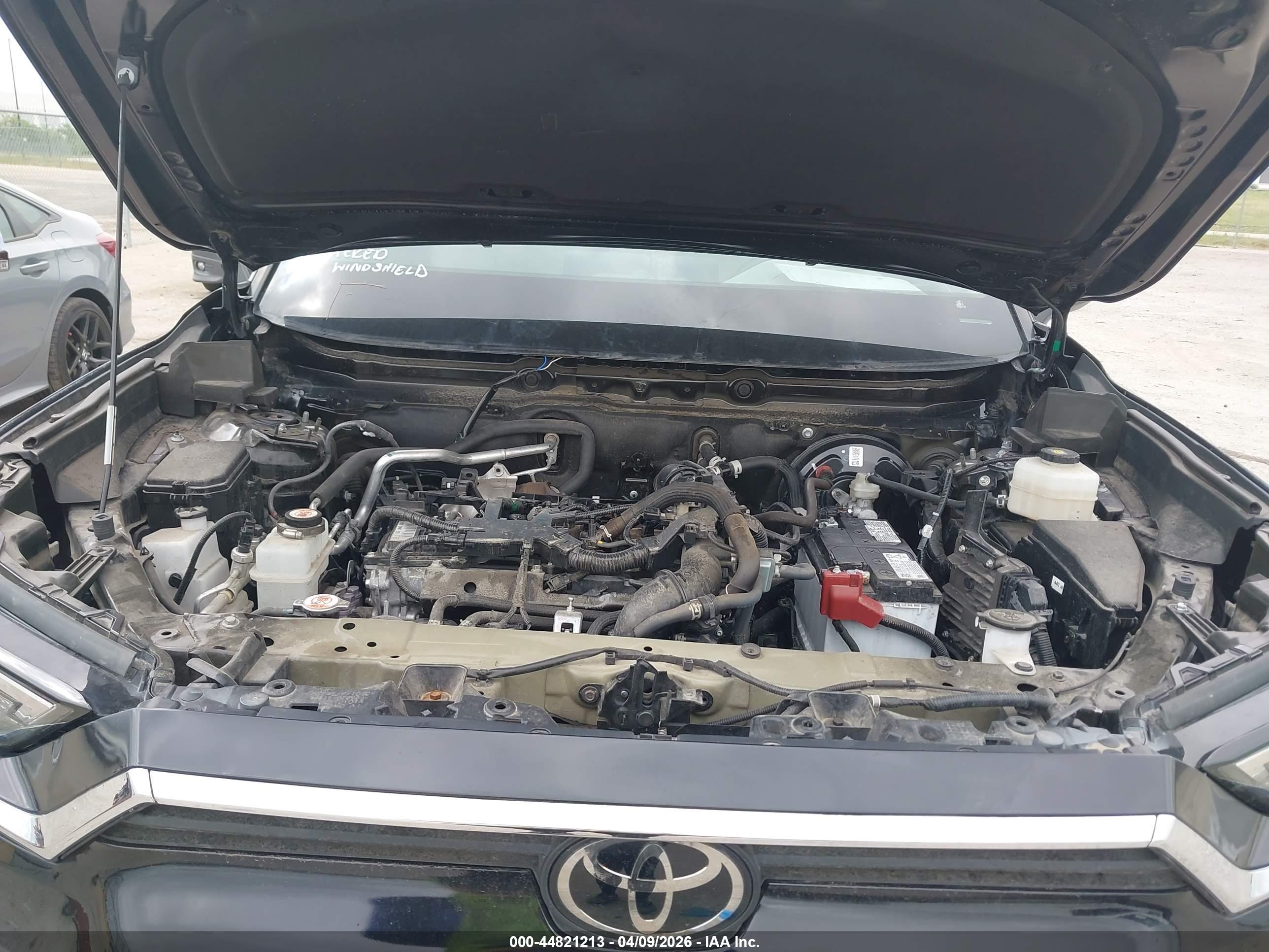 TOYOTA GRAND image 10