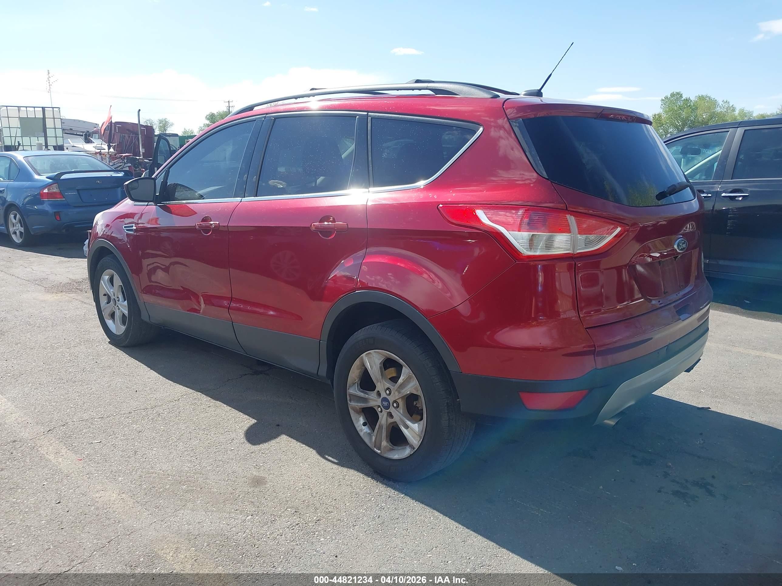 FORD ESCAPE image 3
