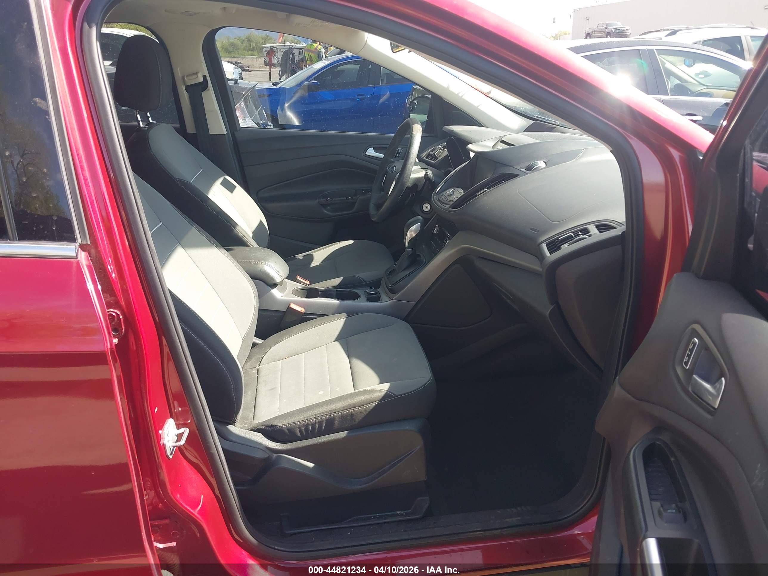 FORD ESCAPE image 5
