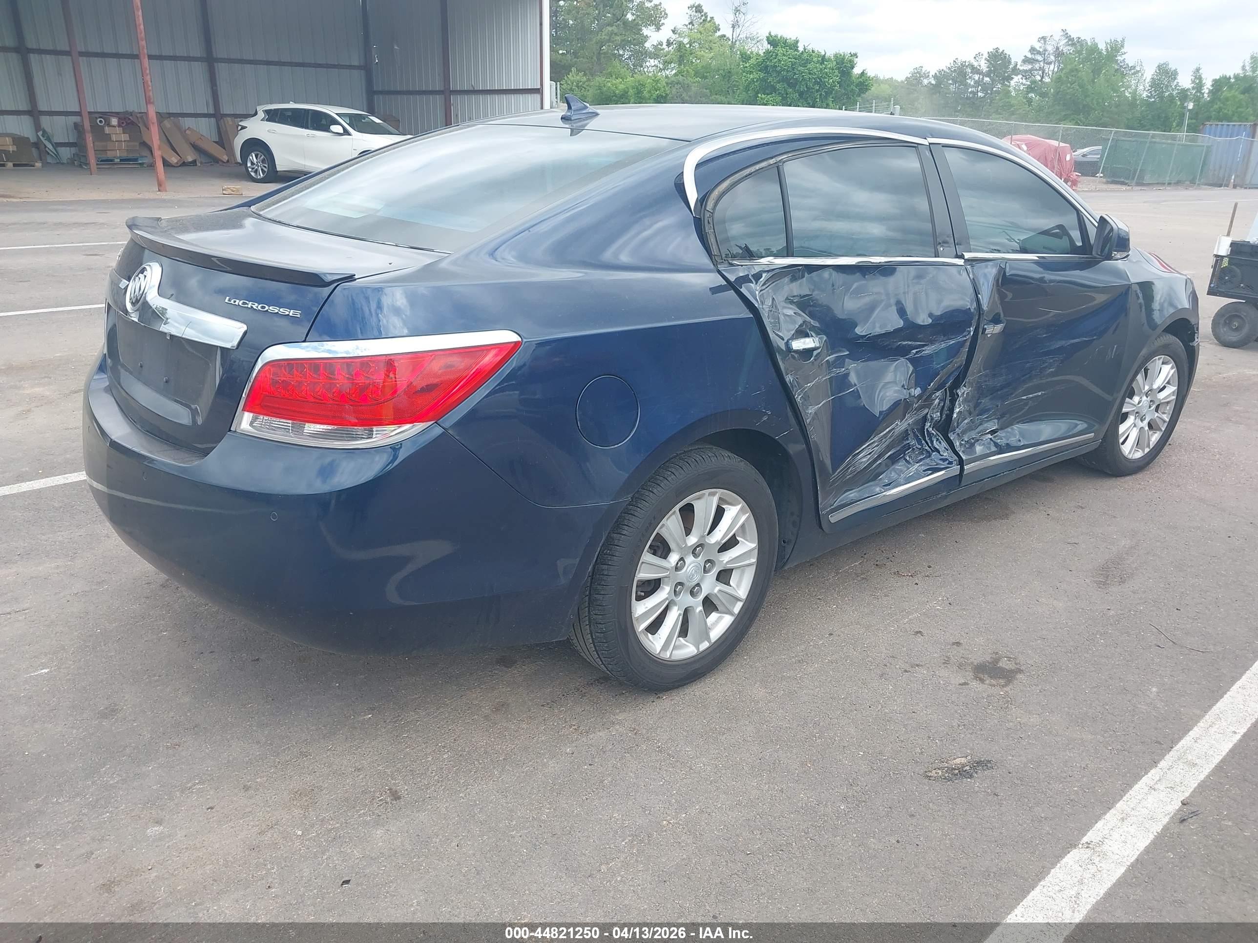 BUICK LACROSSE image 4