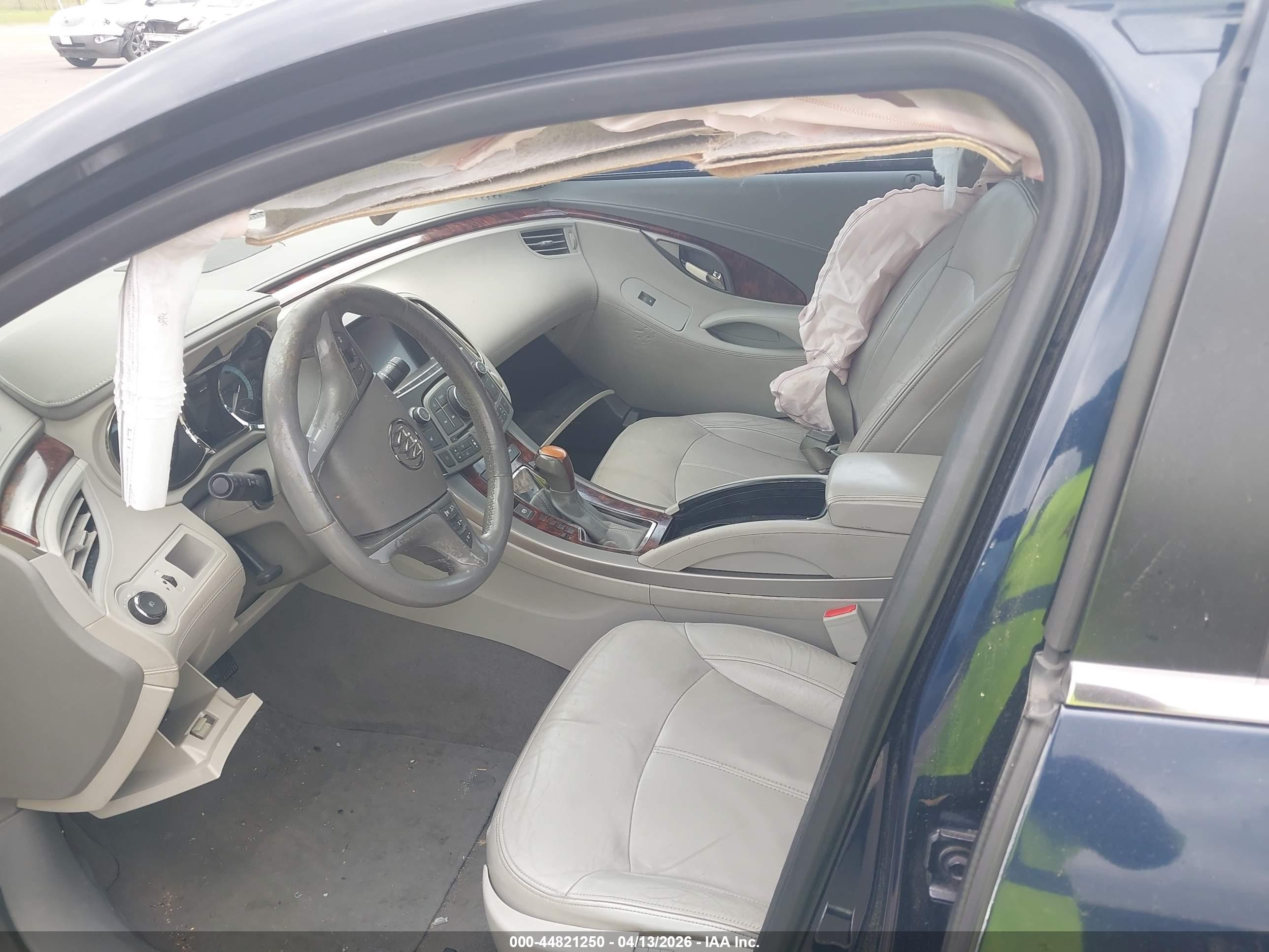BUICK LACROSSE image 5