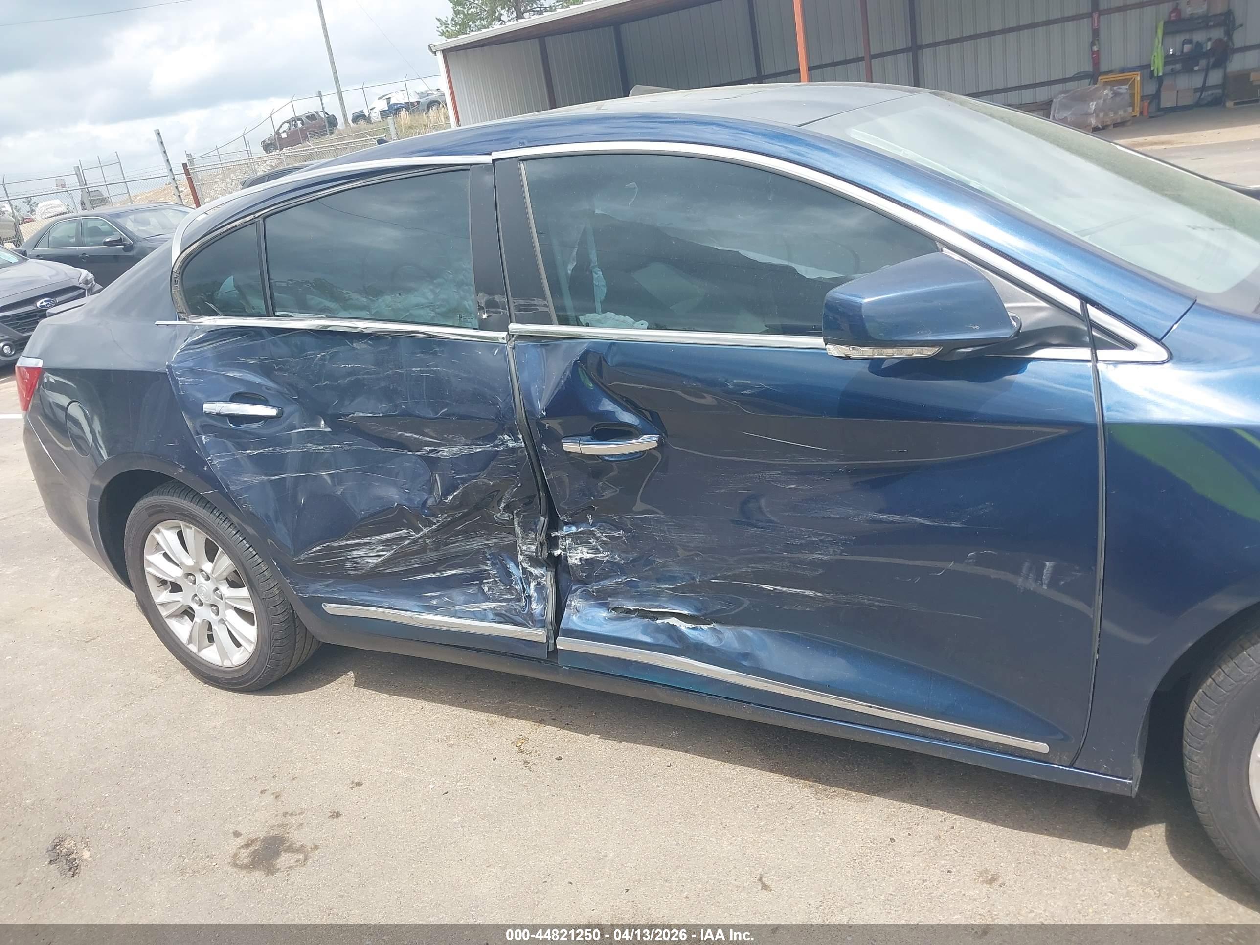 BUICK LACROSSE image 6