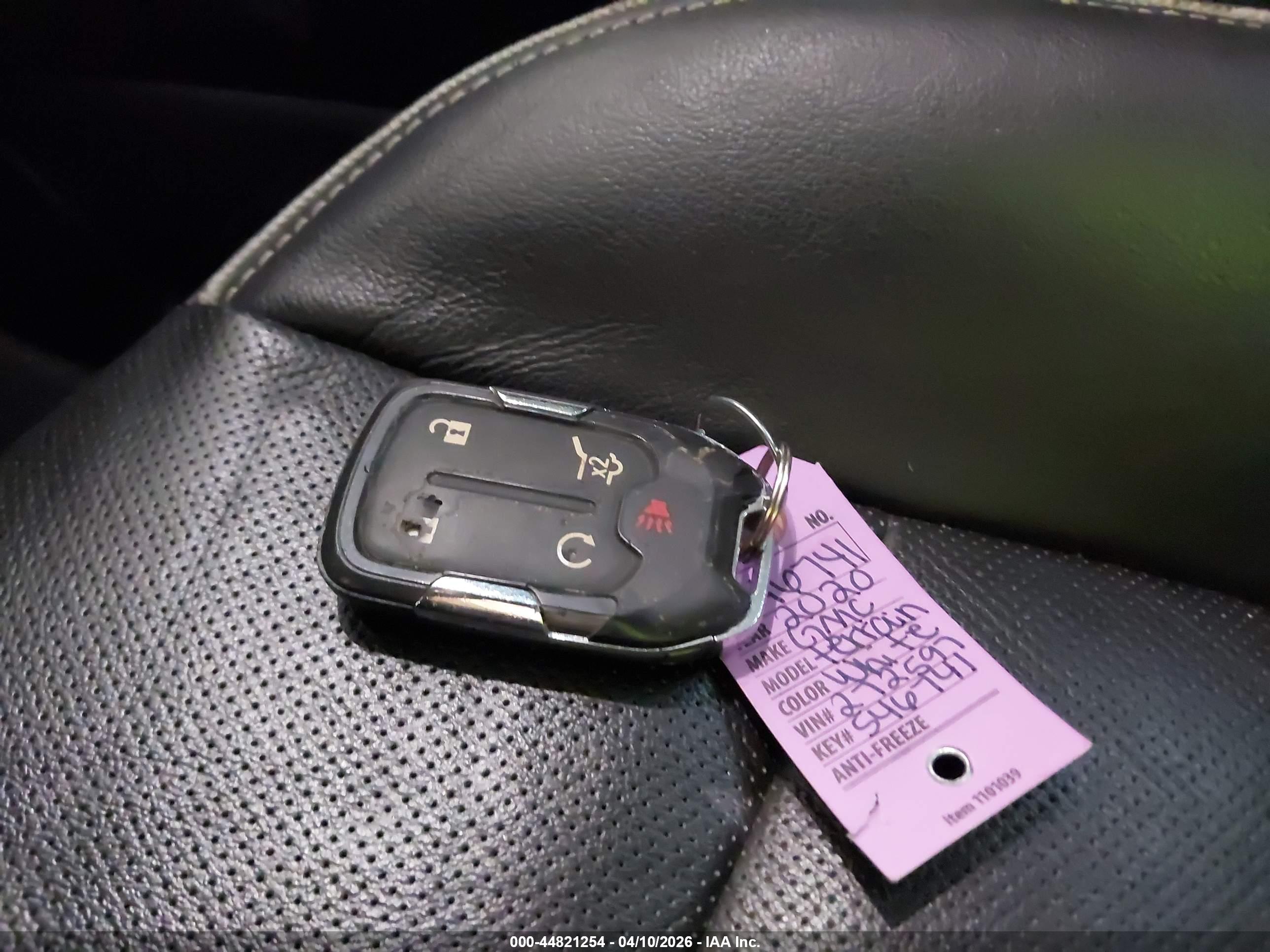 GMC TERRAIN image 11