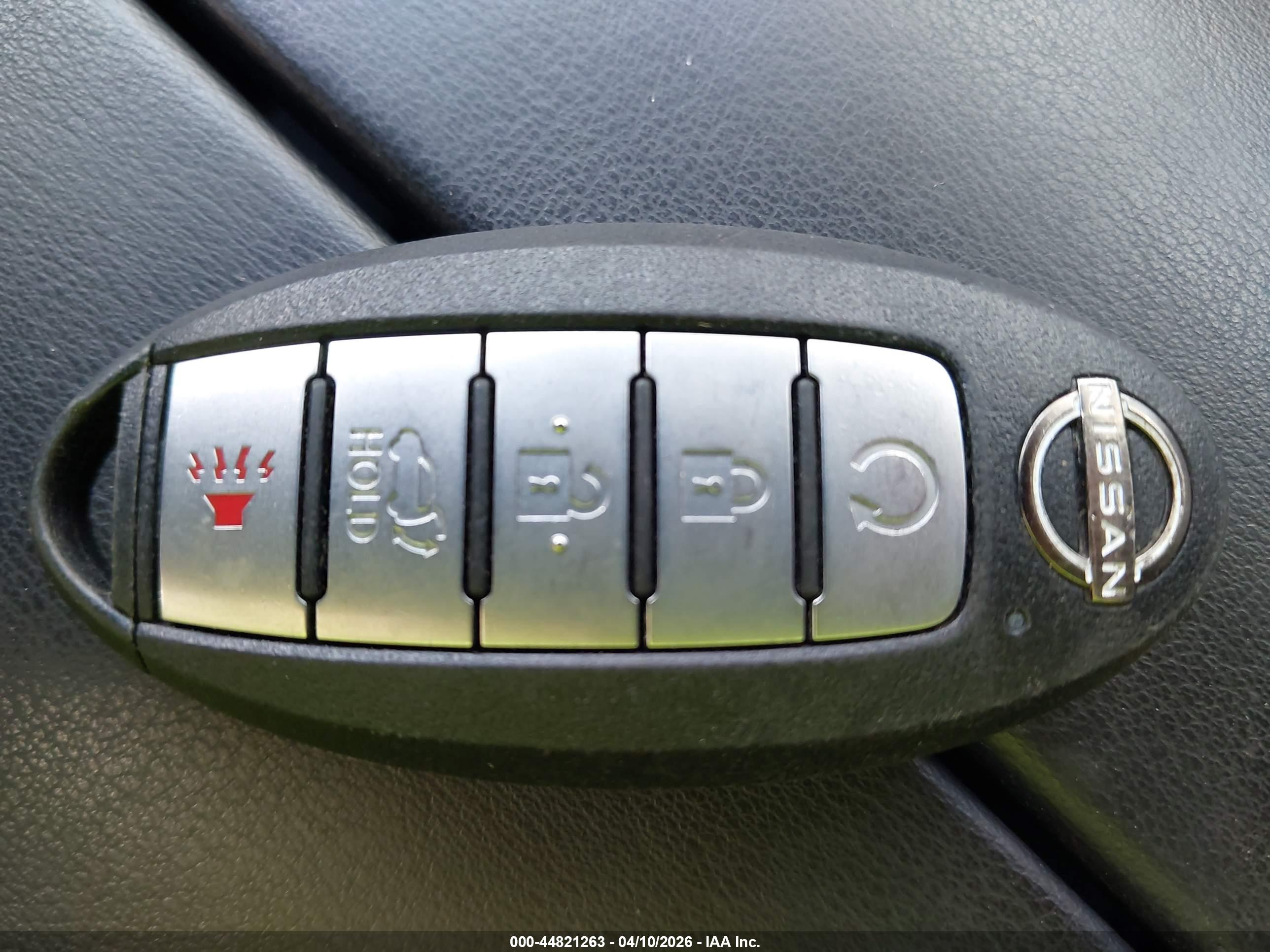 NISSAN ROGUE image 11