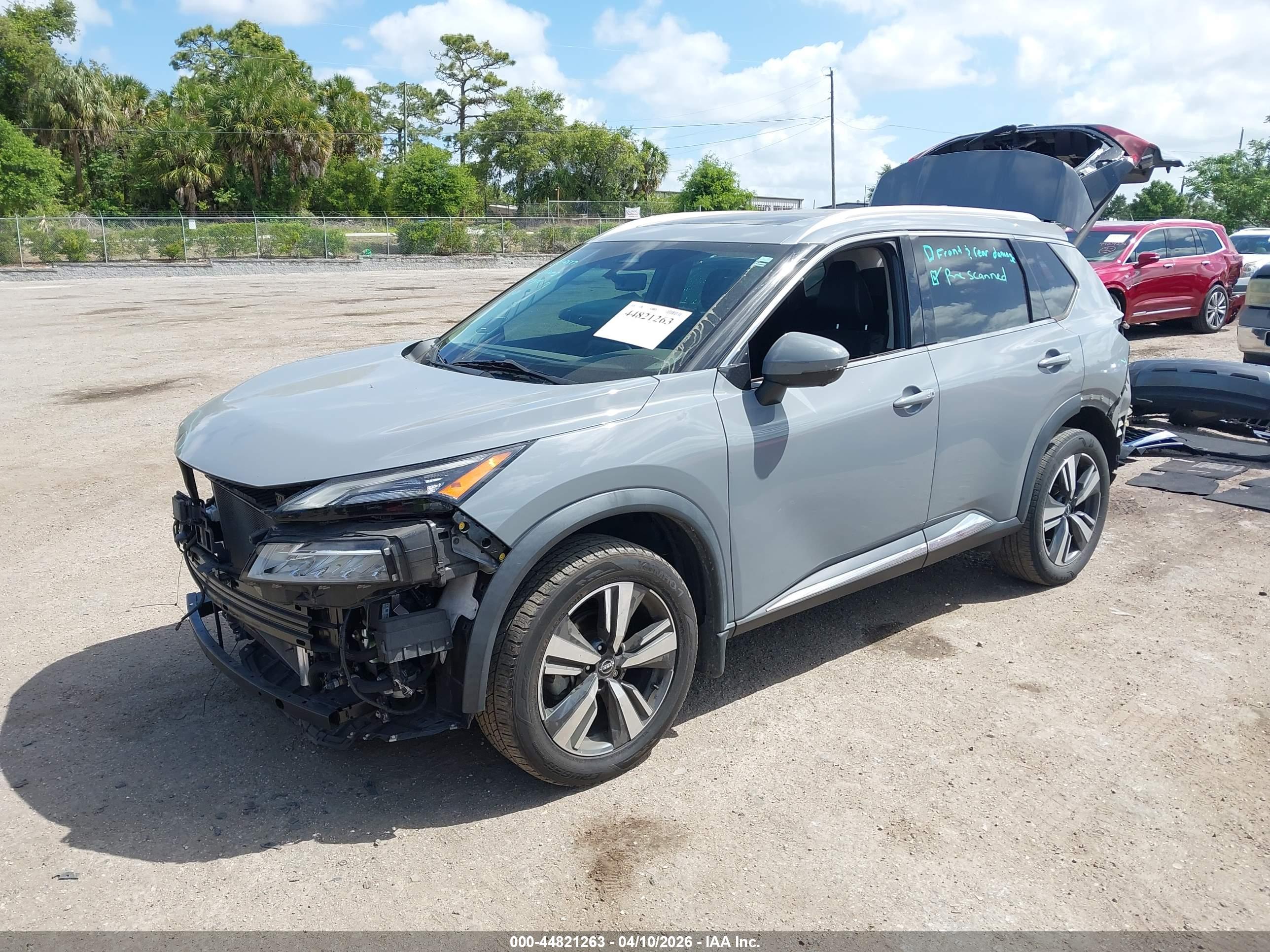 NISSAN ROGUE image 2