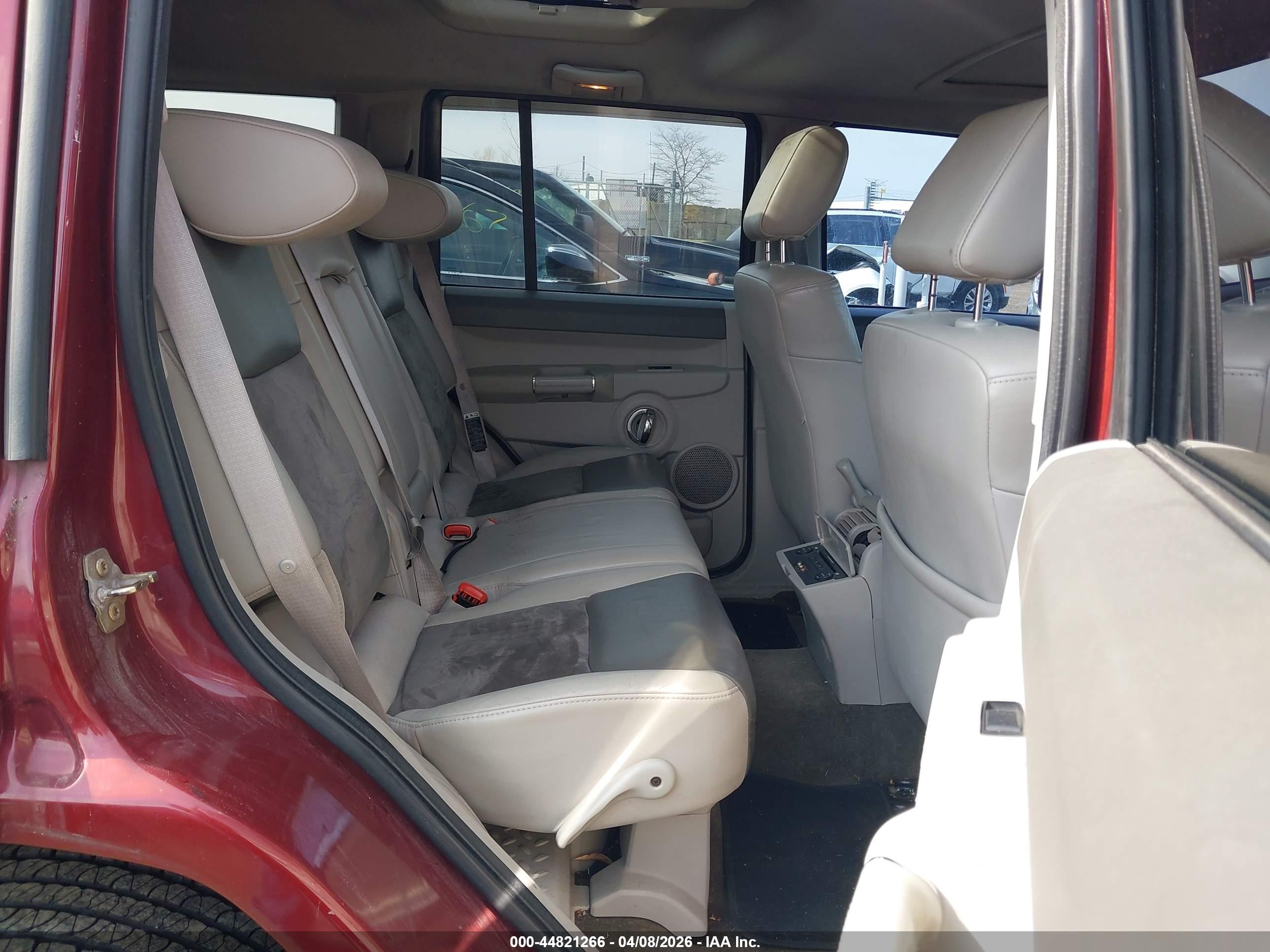 JEEP COMMANDER image 8