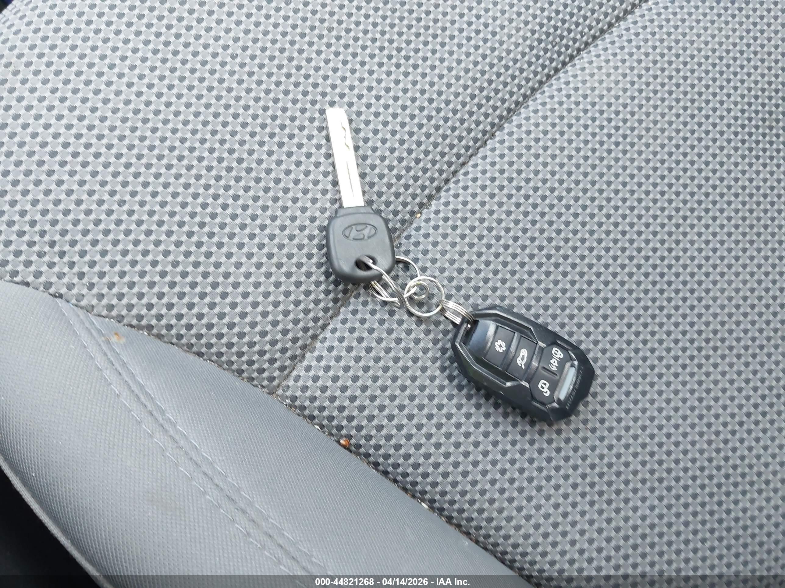 HYUNDAI SONATA image 11
