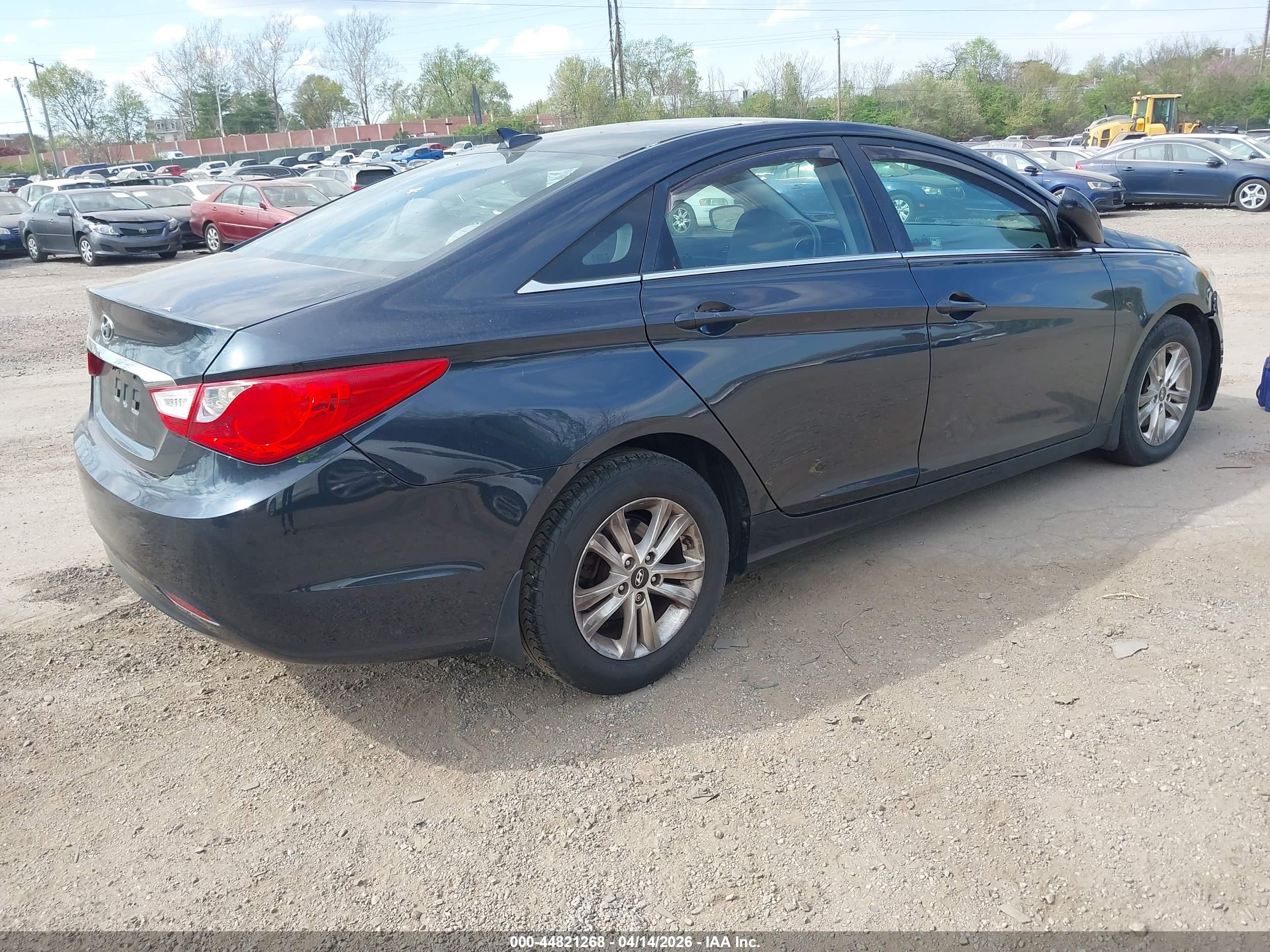 HYUNDAI SONATA image 4