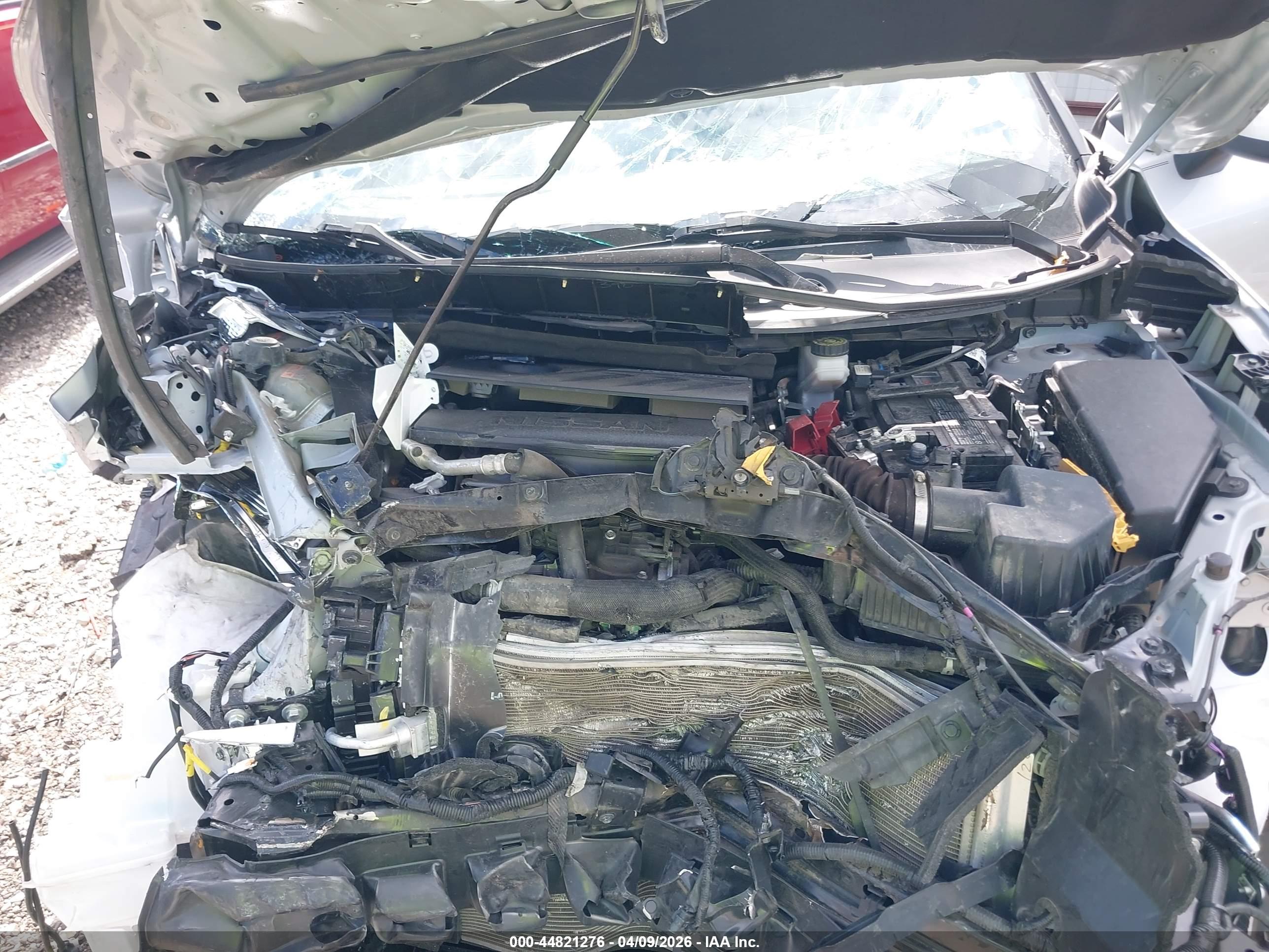 NISSAN ROGUE image 10