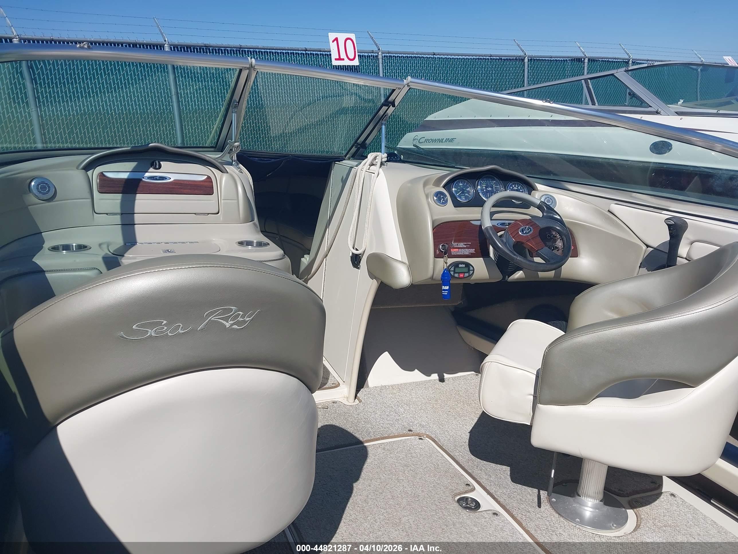 SEA RAY image 5