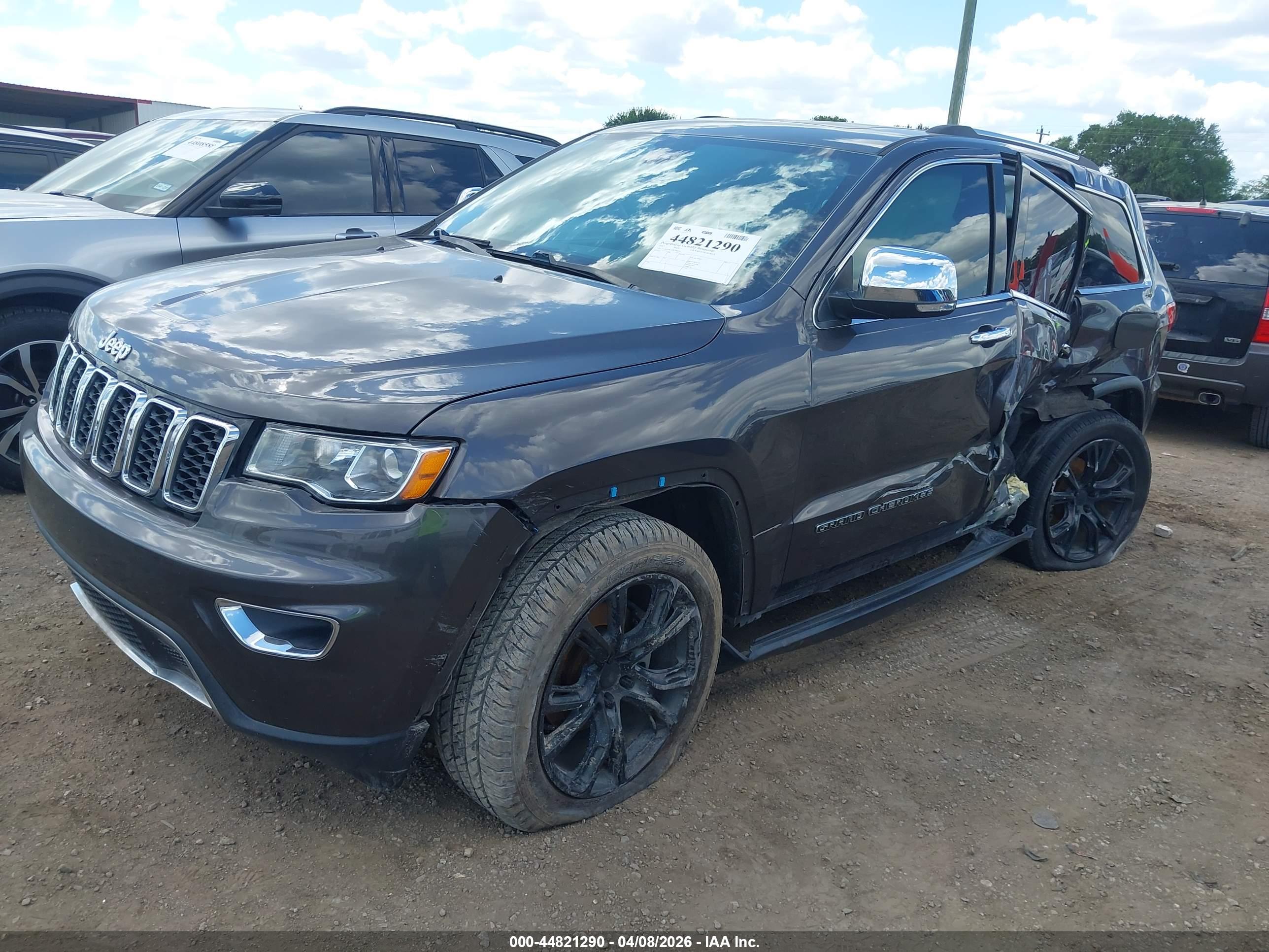 JEEP GRAND image 2