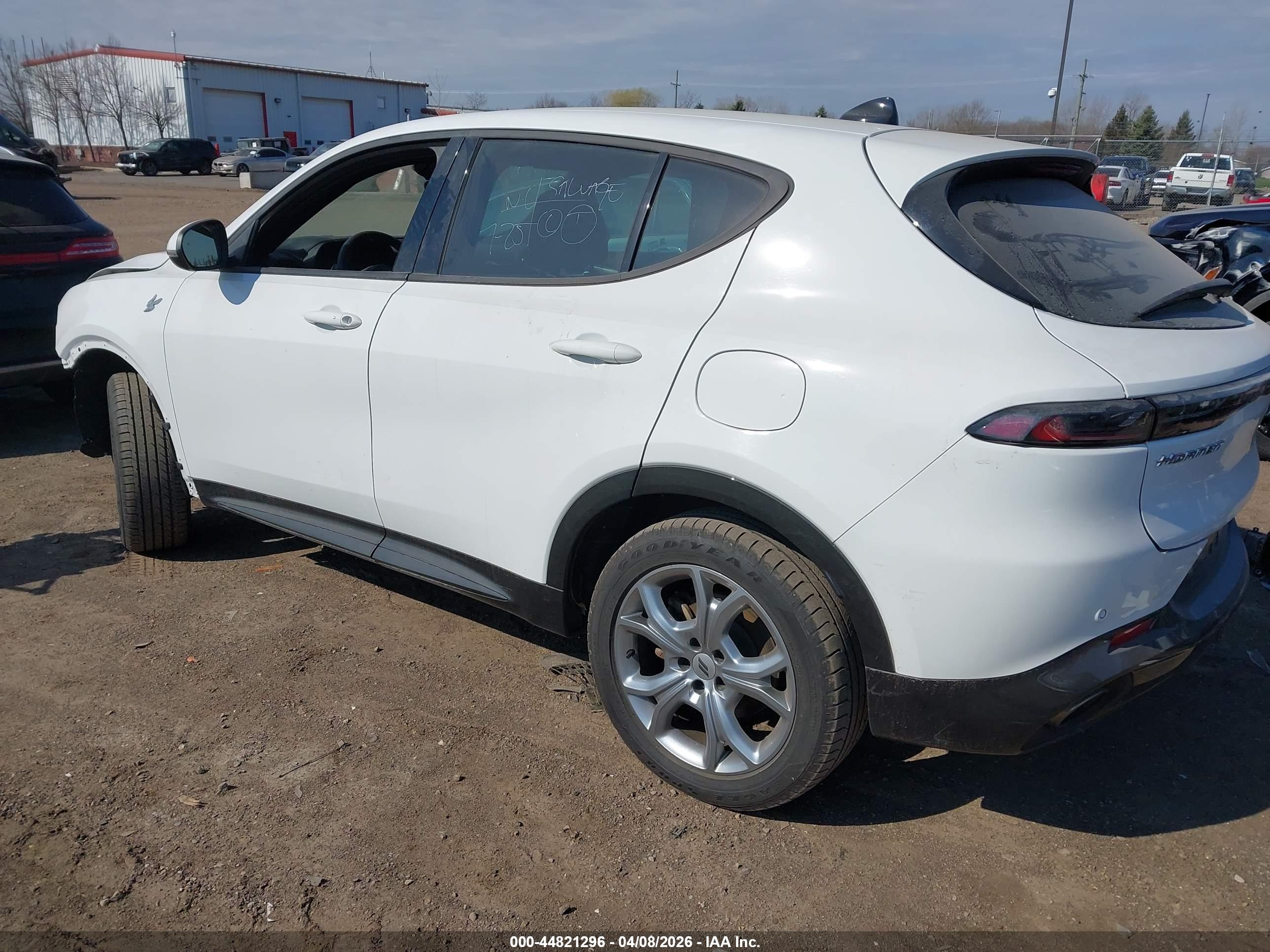 DODGE HORNET image 3