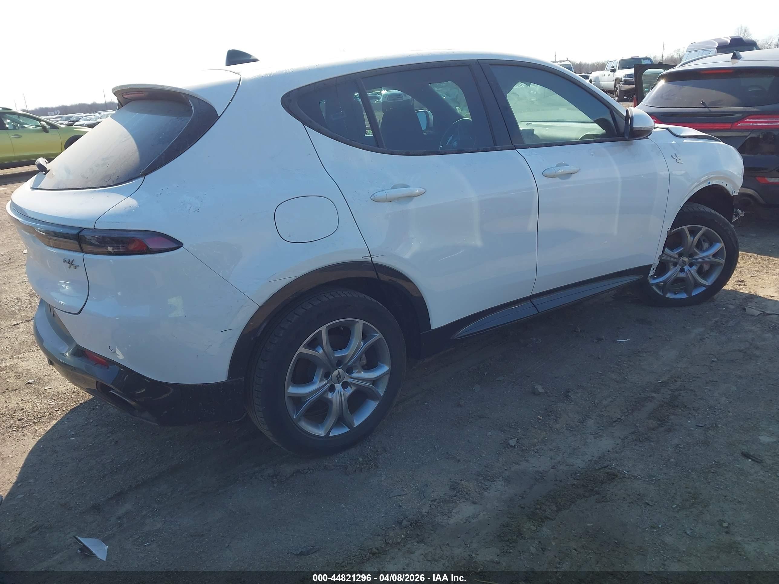 DODGE HORNET image 4