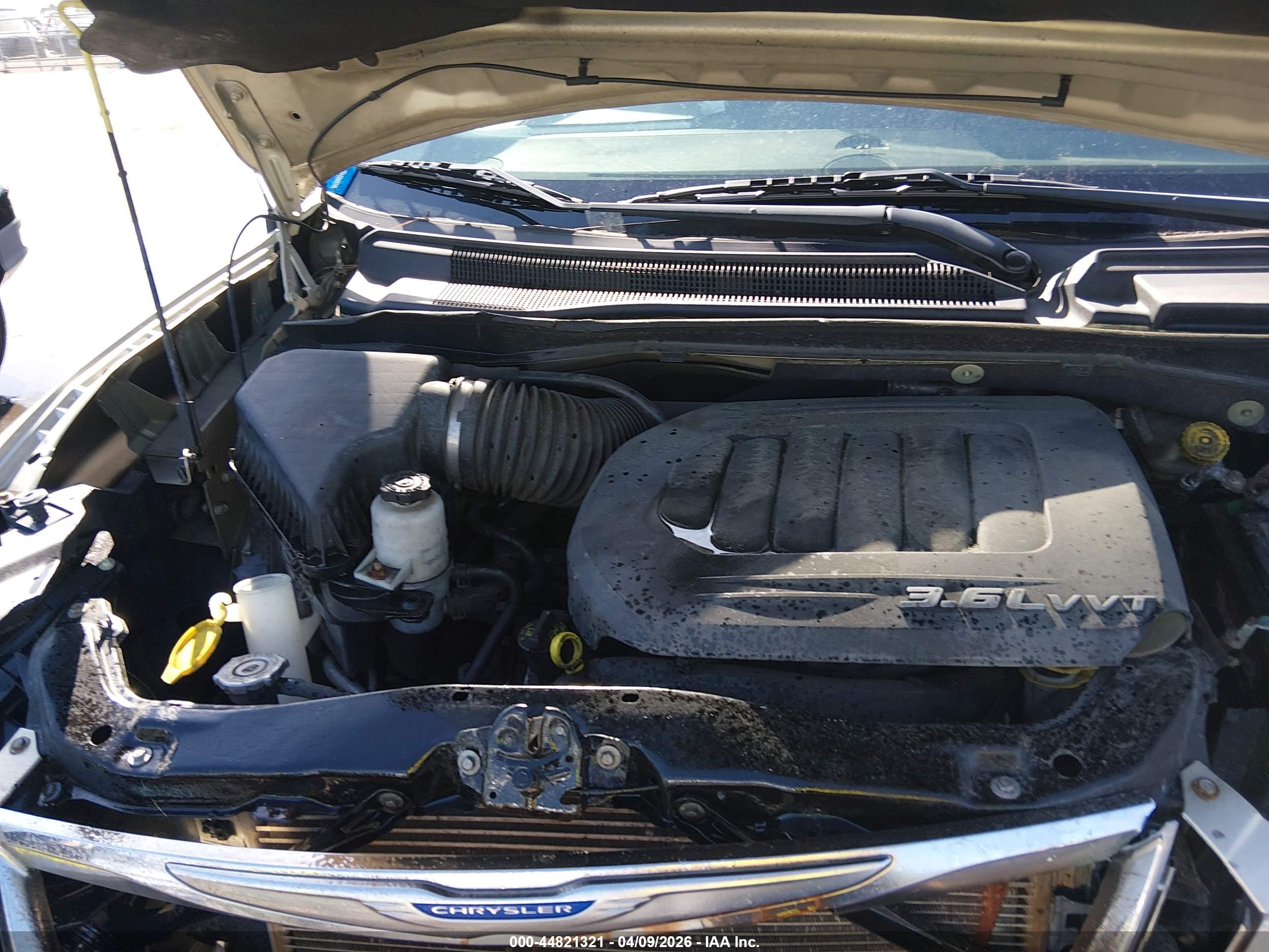 CHRYSLER TOWN image 10