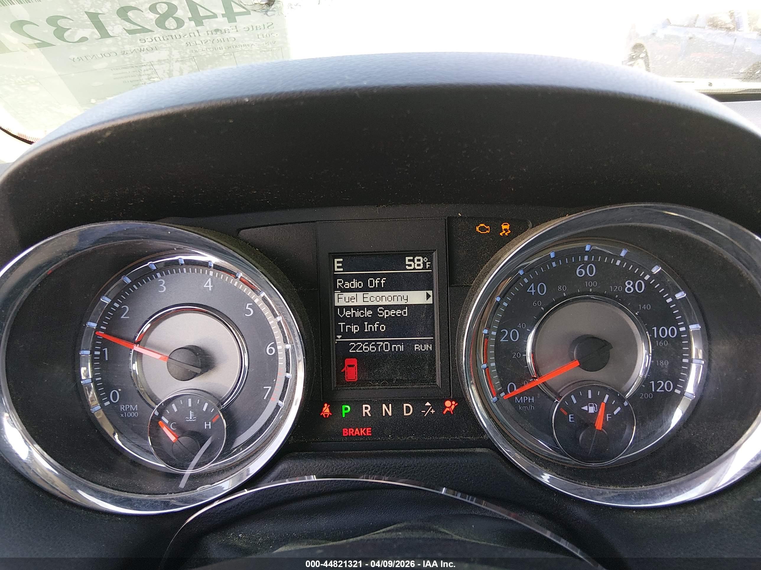 CHRYSLER TOWN image 7