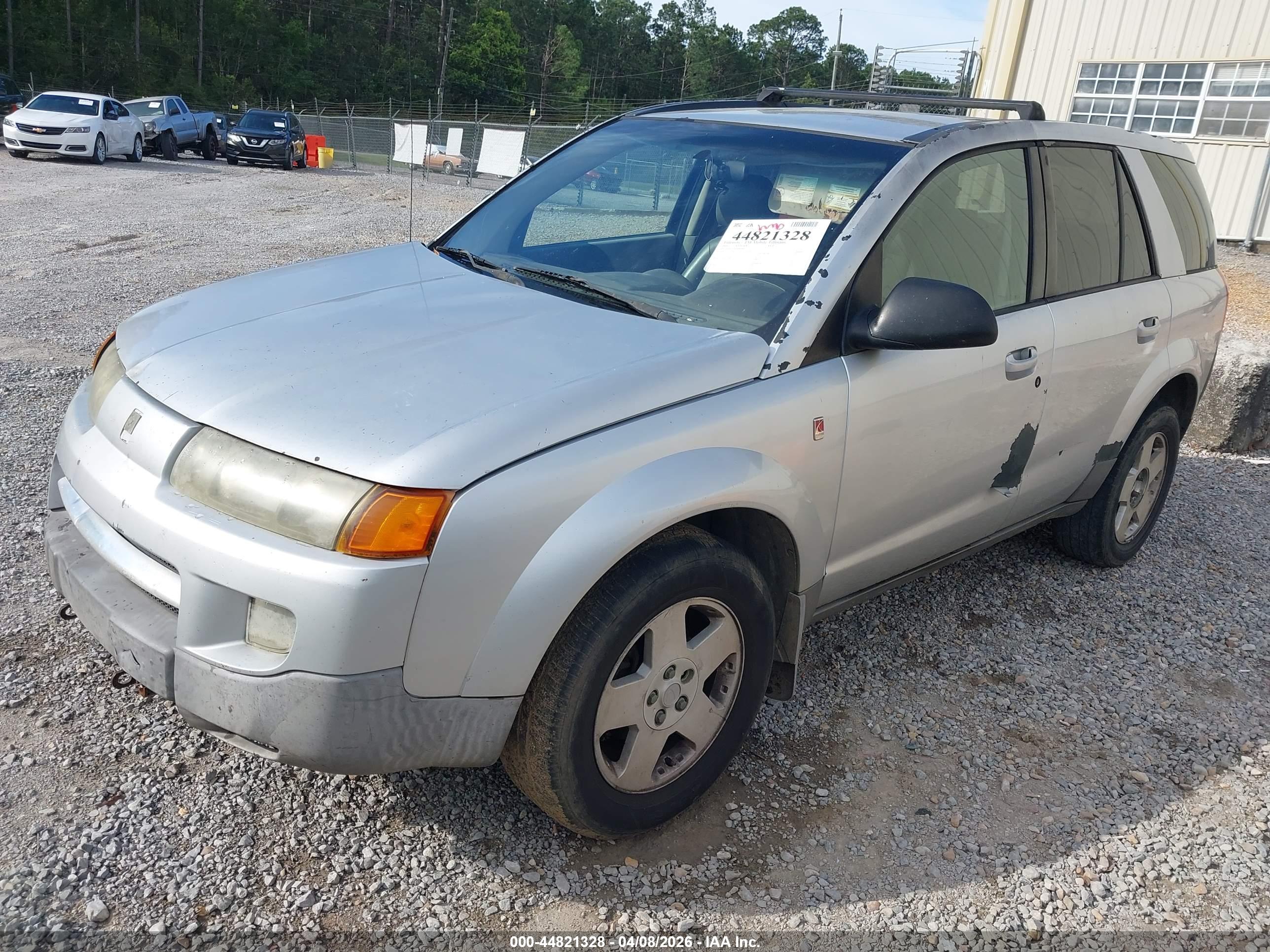 SATURN VUE image 2