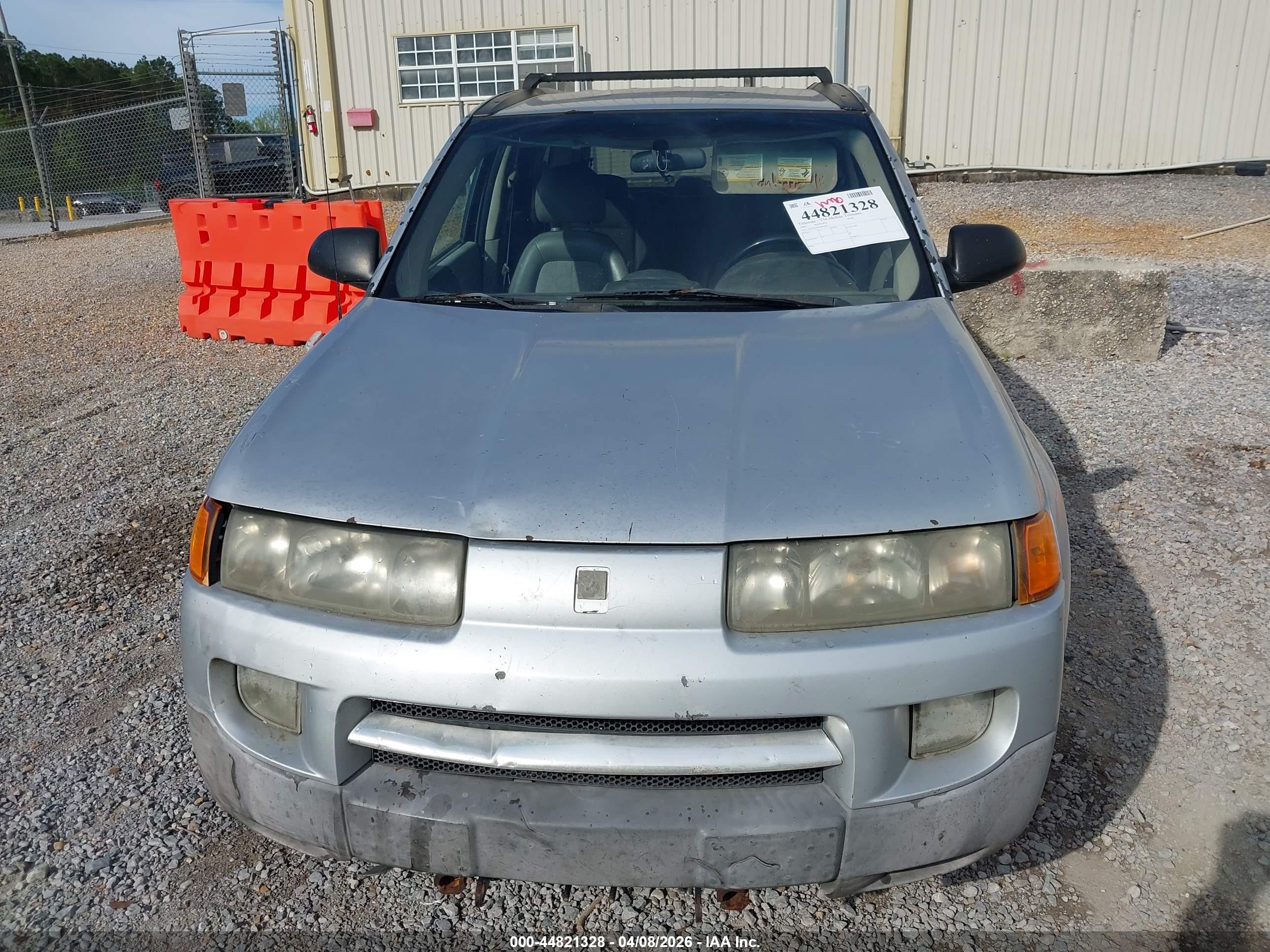 SATURN VUE image 6