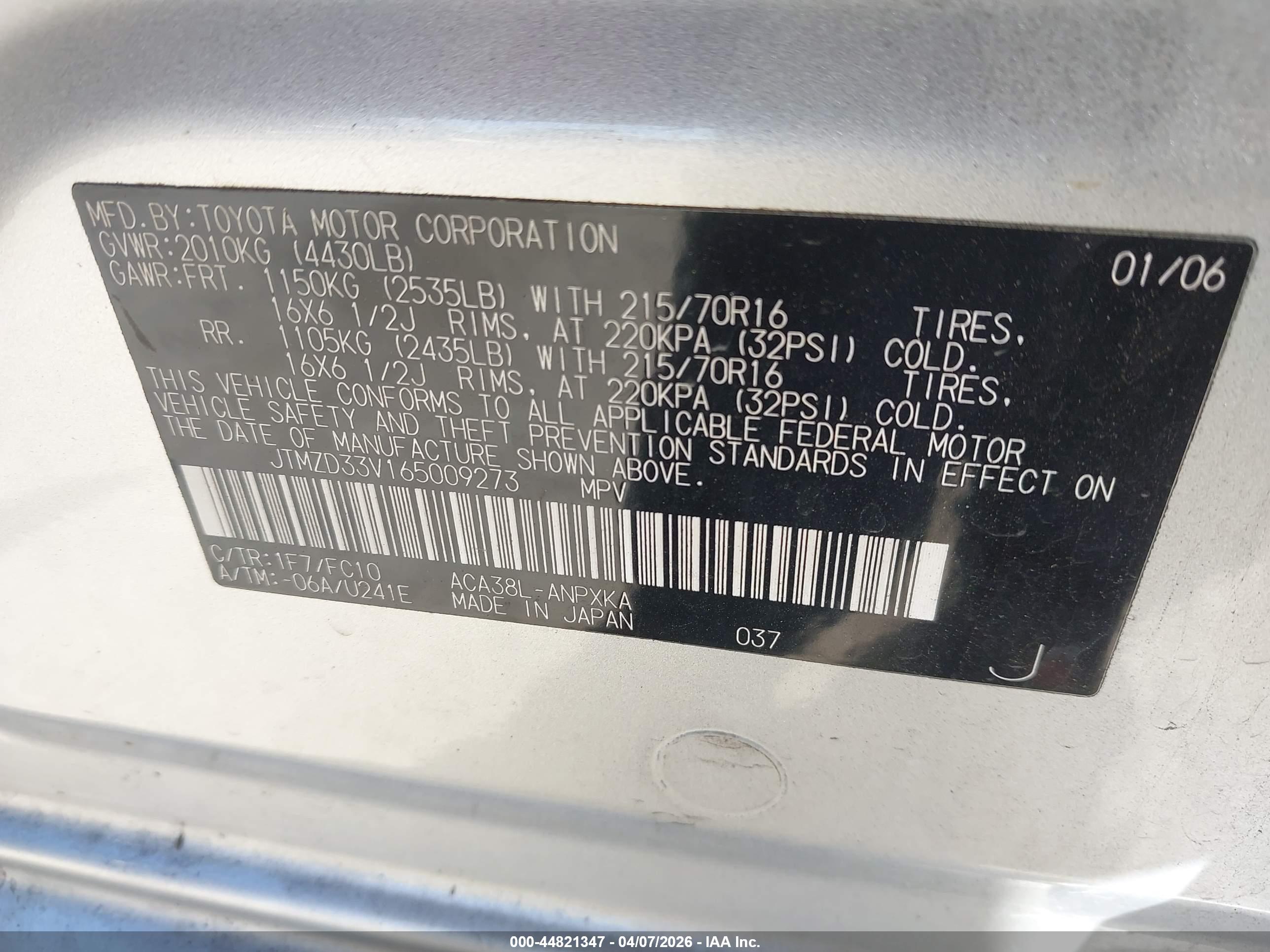 TOYOTA RAV4 image 9