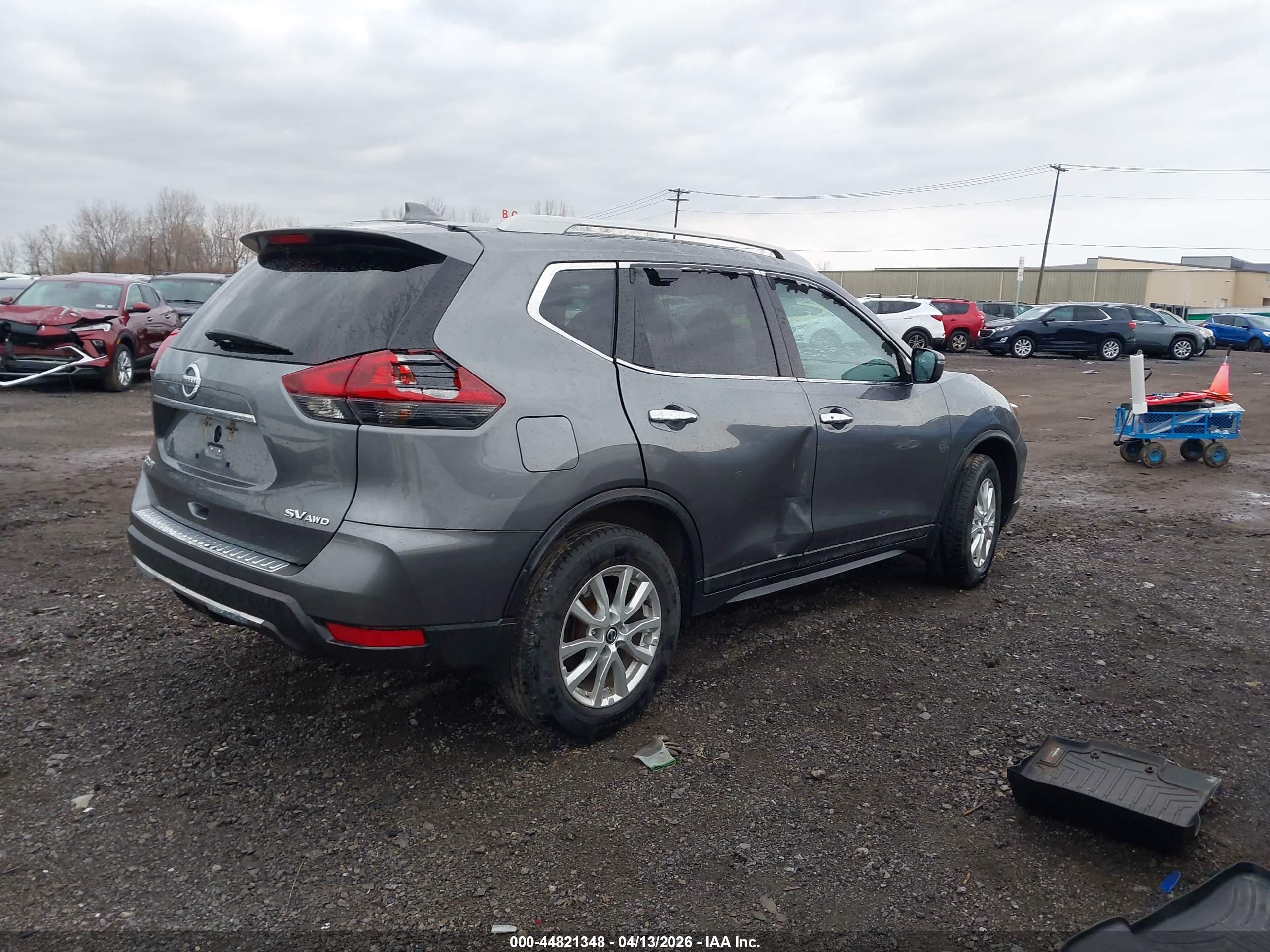 NISSAN ROGUE image 4