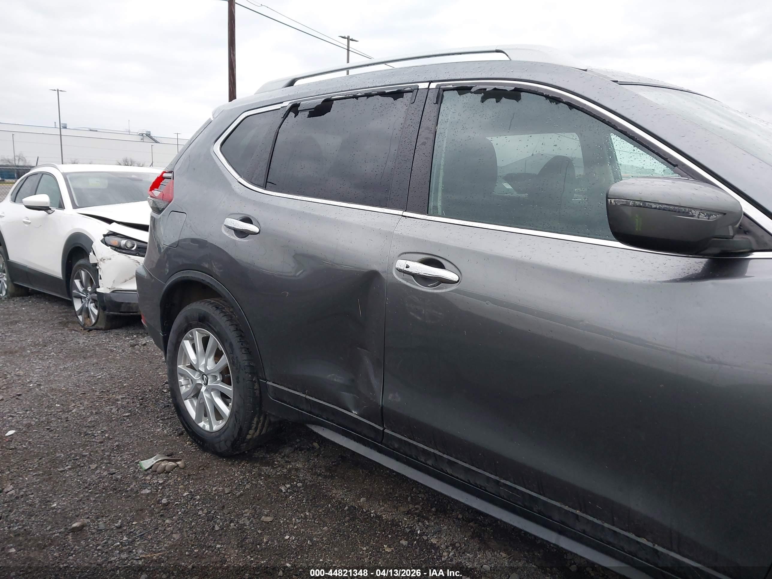 NISSAN ROGUE image 6