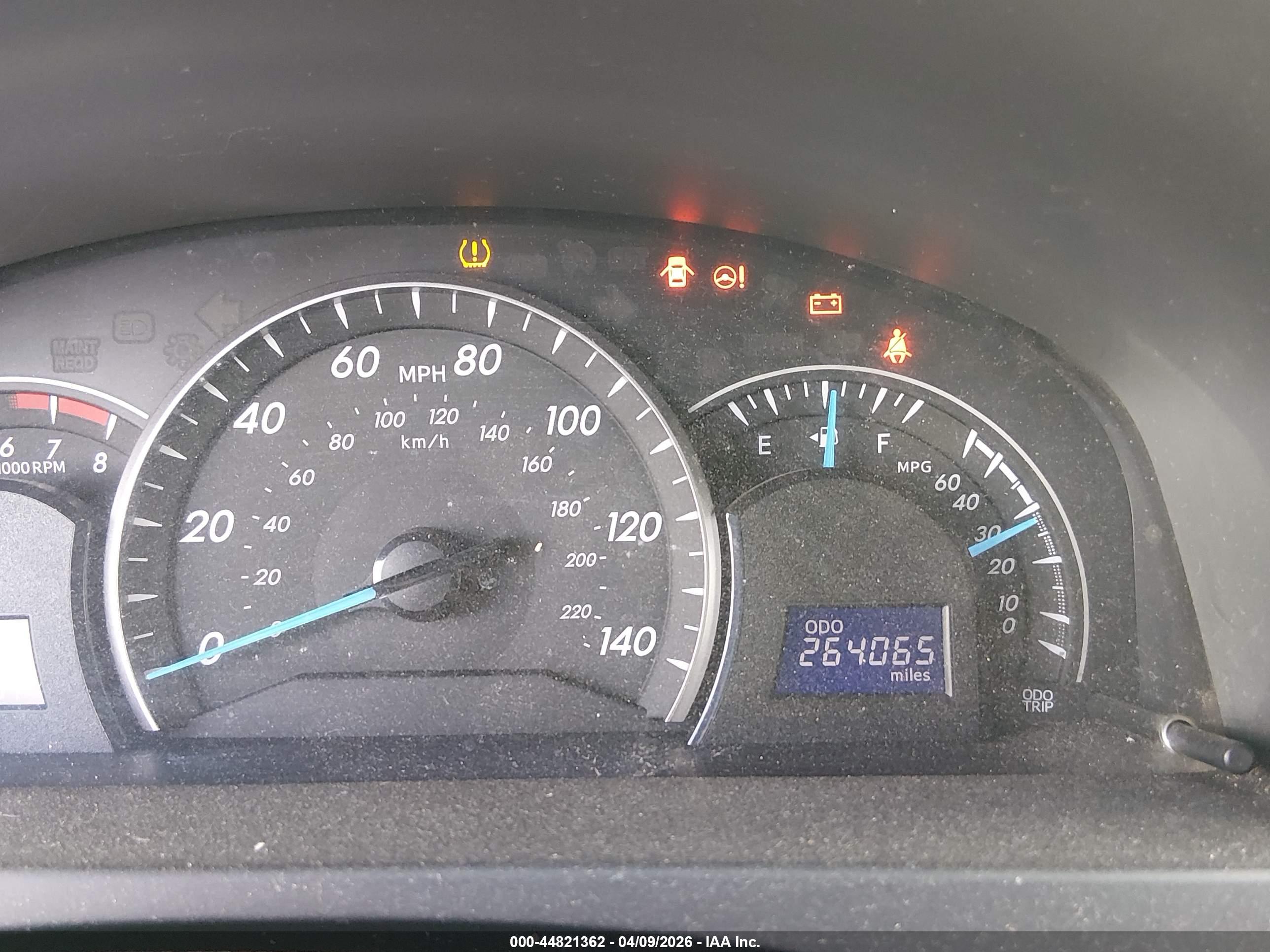TOYOTA CAMRY image 7