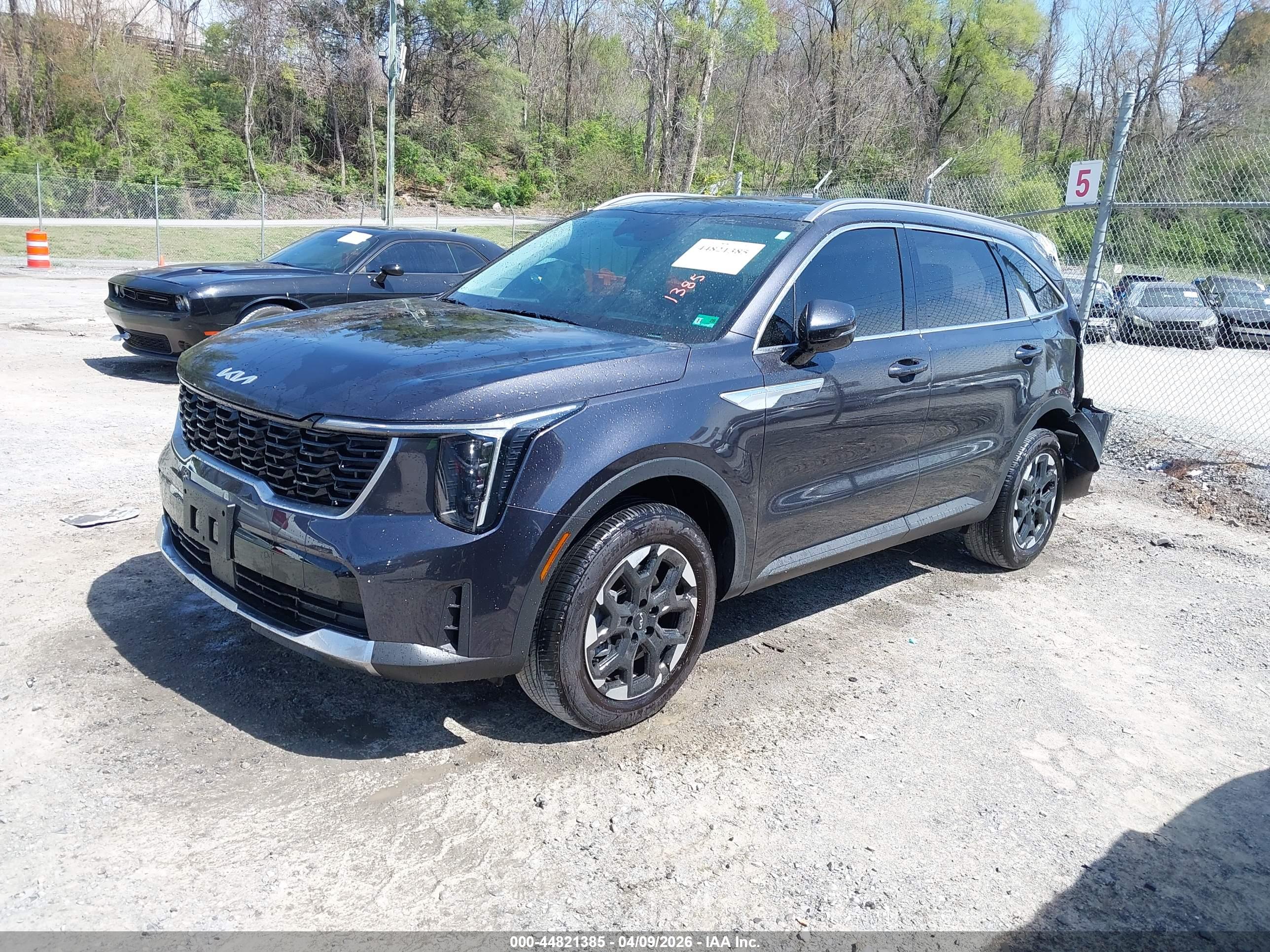 KIA SORENTO image 2