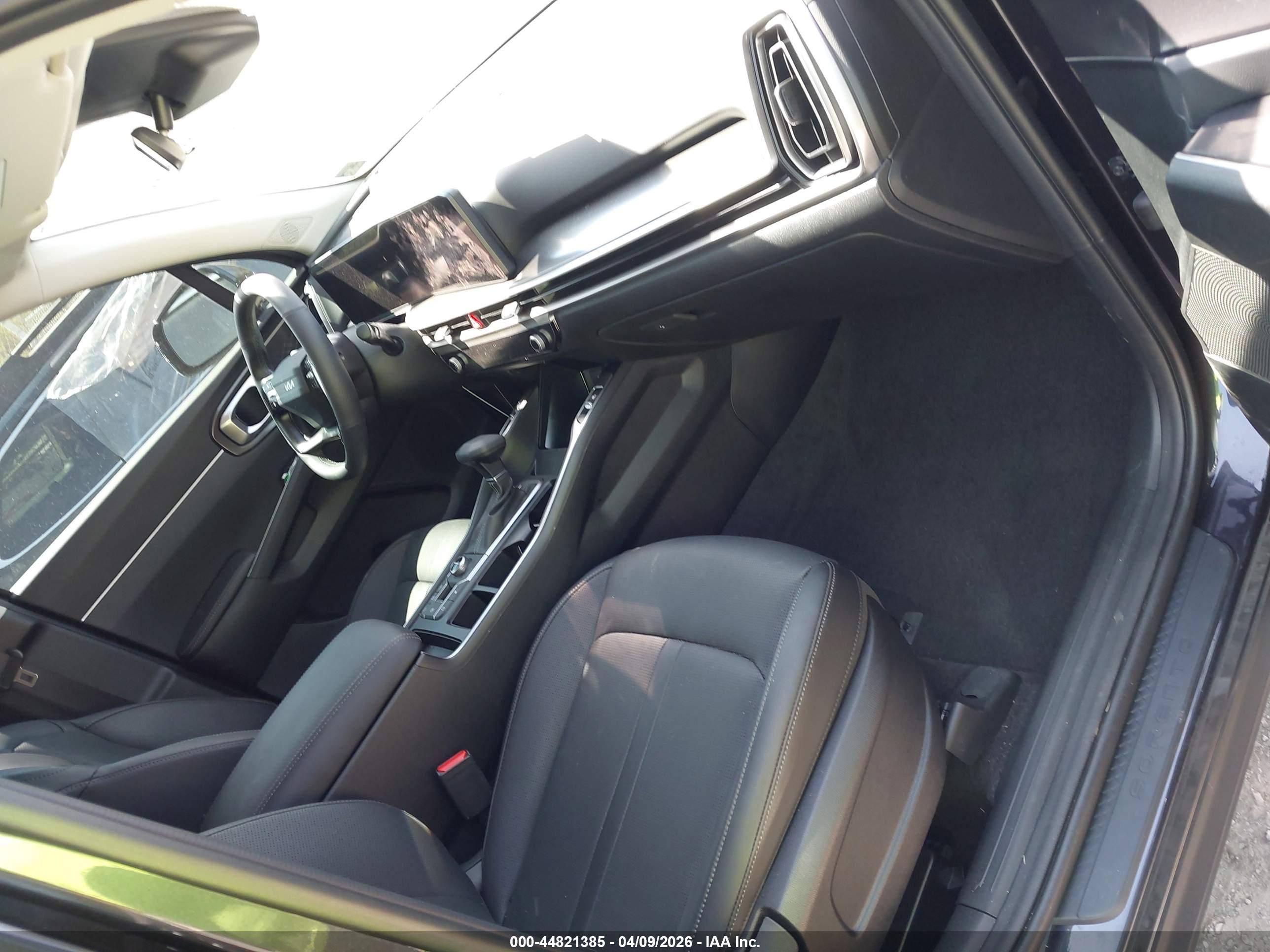 KIA SORENTO image 5