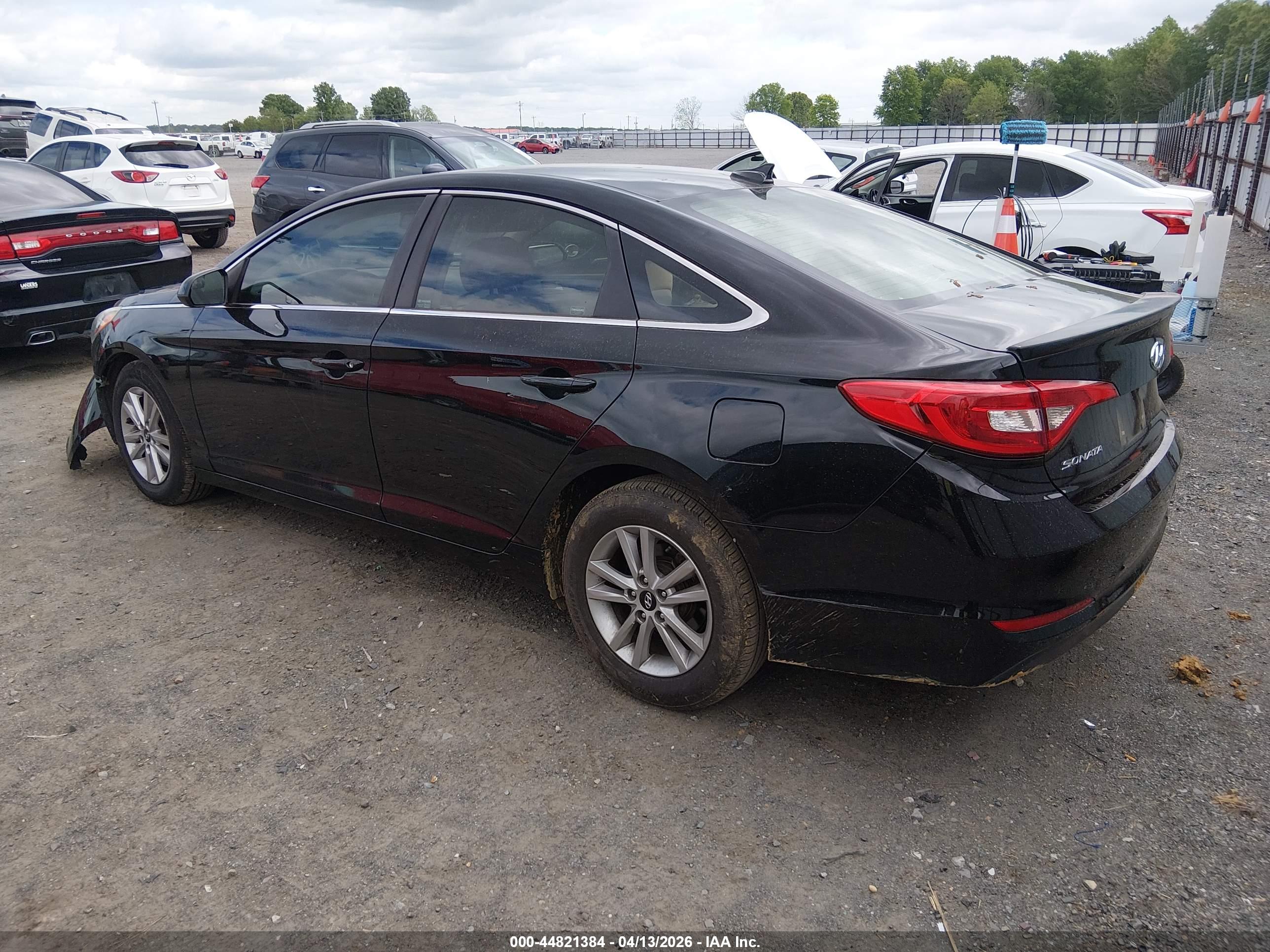HYUNDAI SONATA image 3
