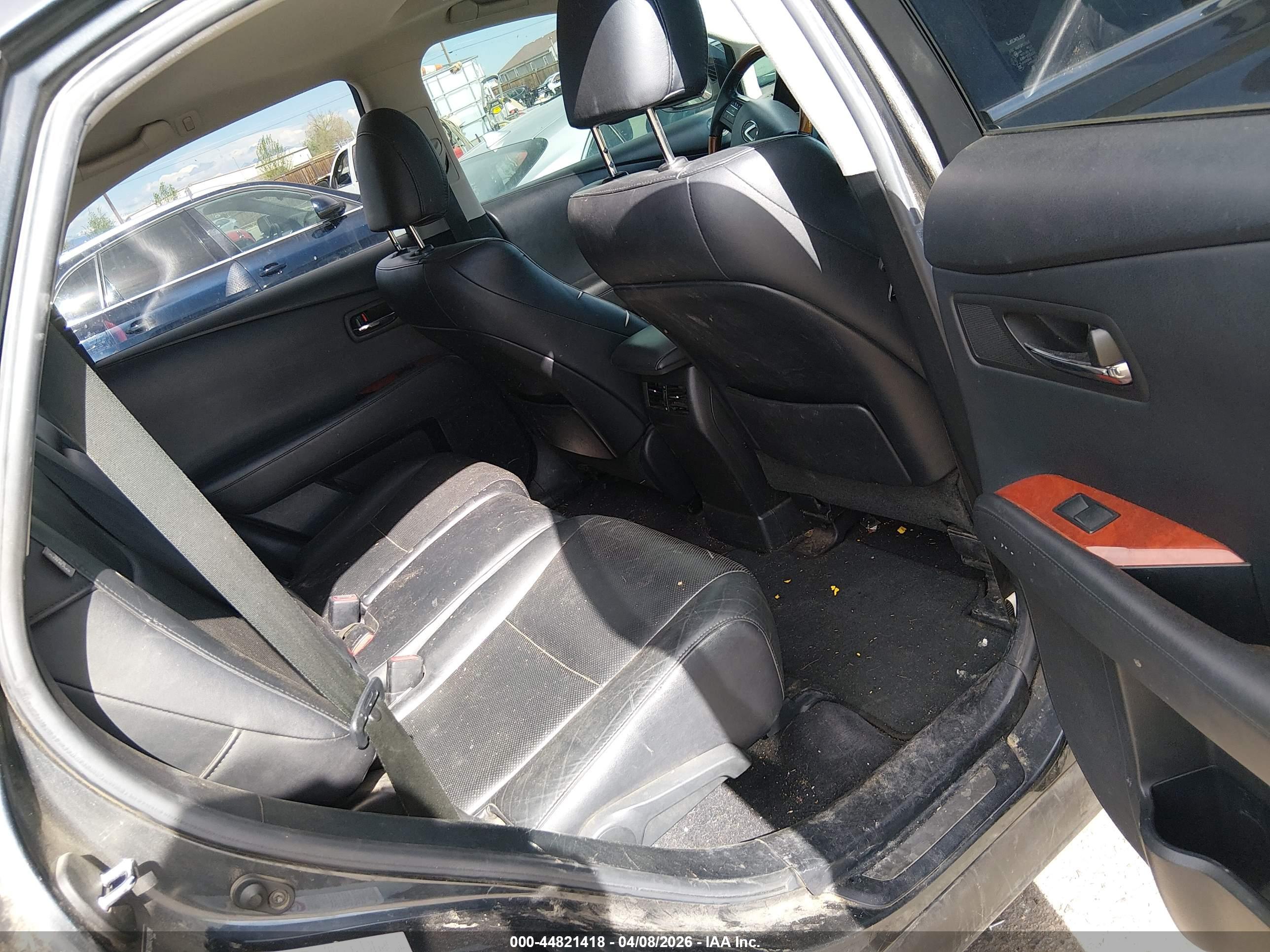 LEXUS RX image 8