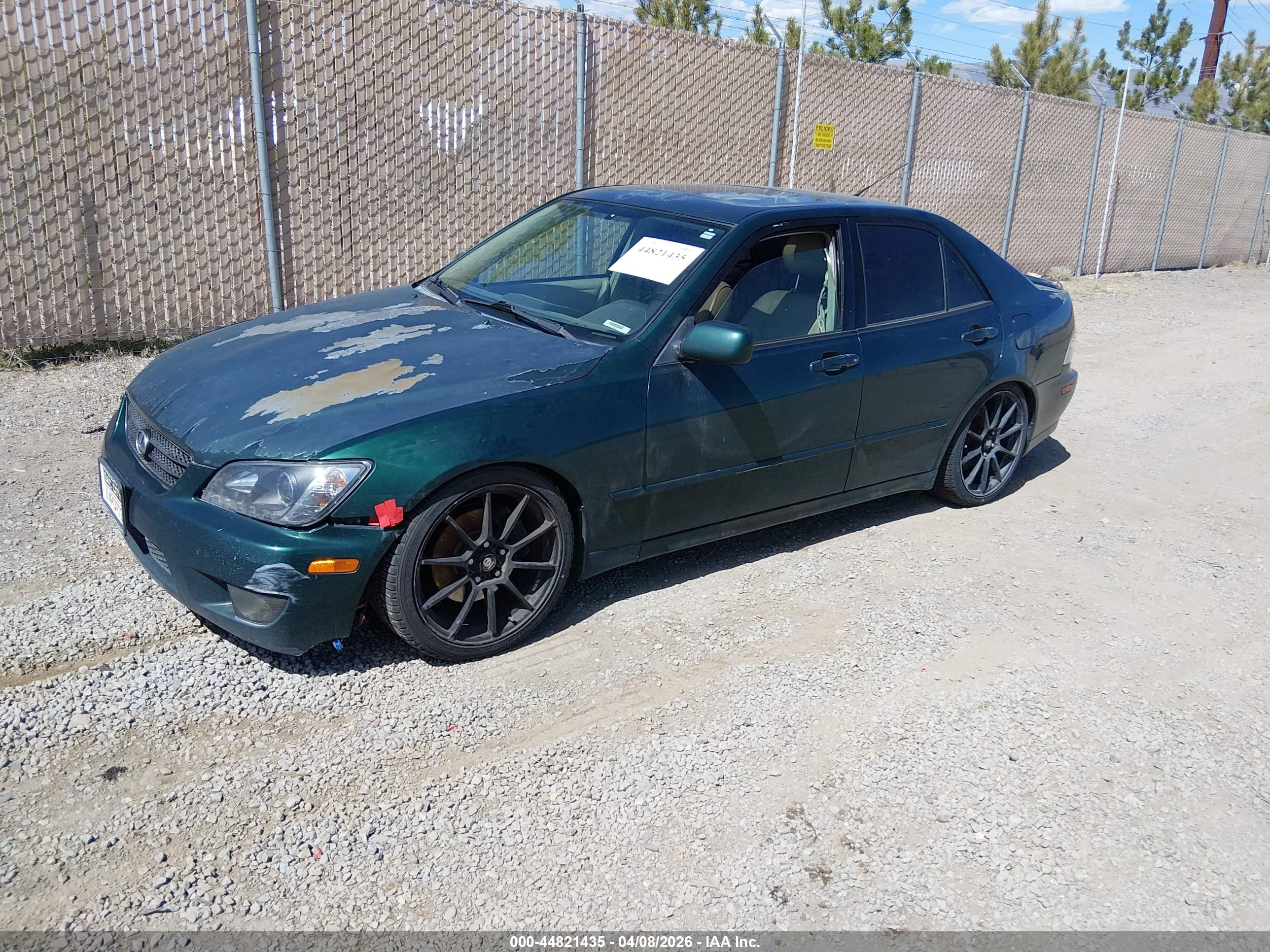 LEXUS IS image 2