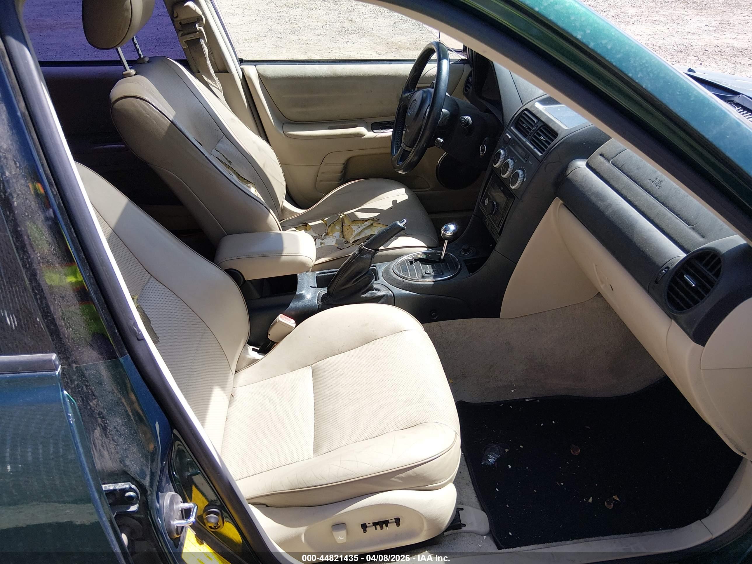 LEXUS IS image 5