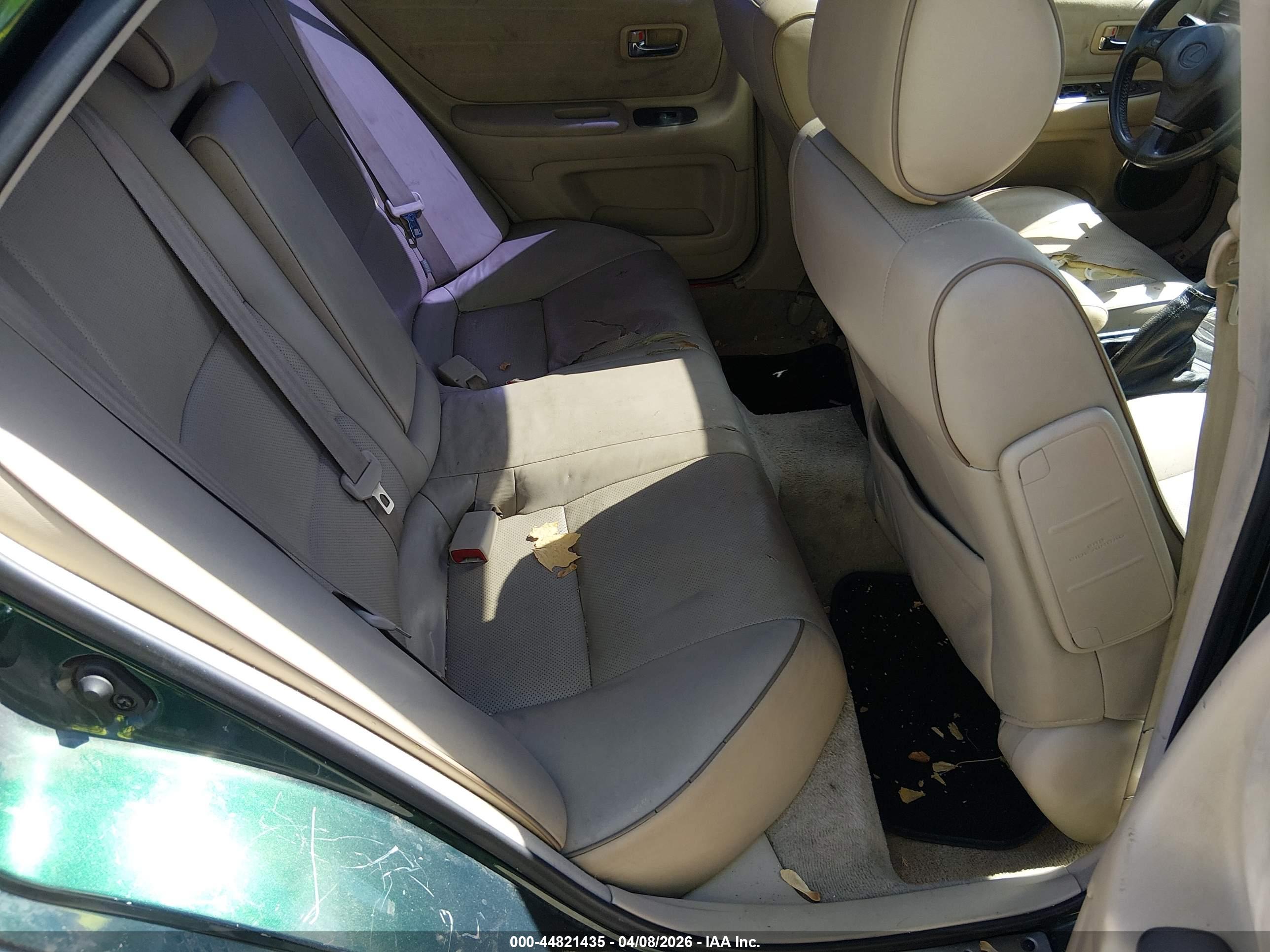LEXUS IS image 8