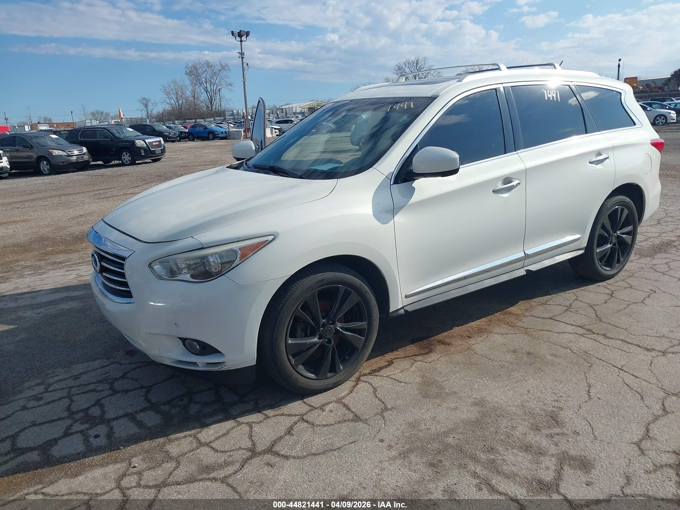 INFINITI JX35 image 2