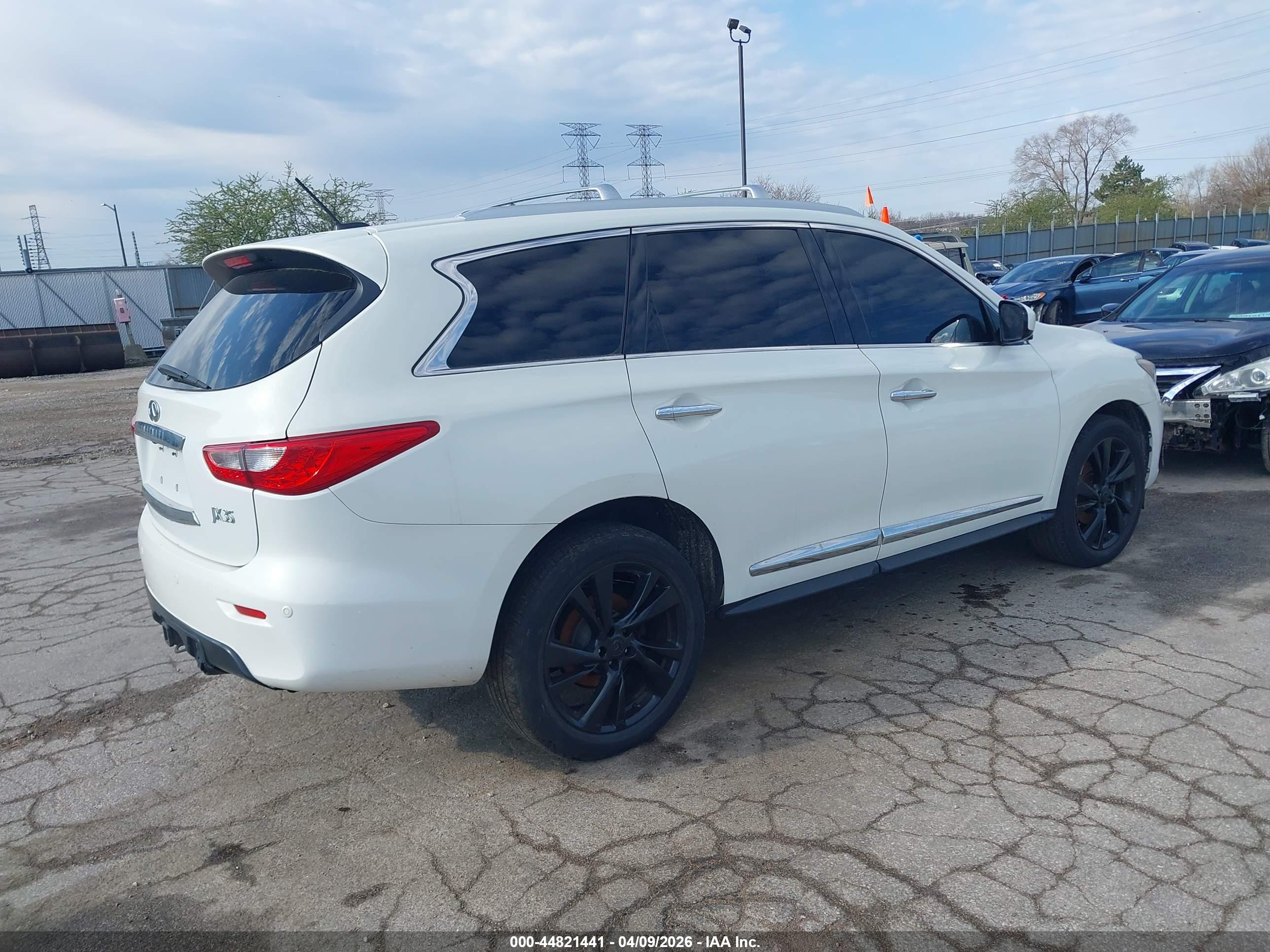 INFINITI JX35 image 4
