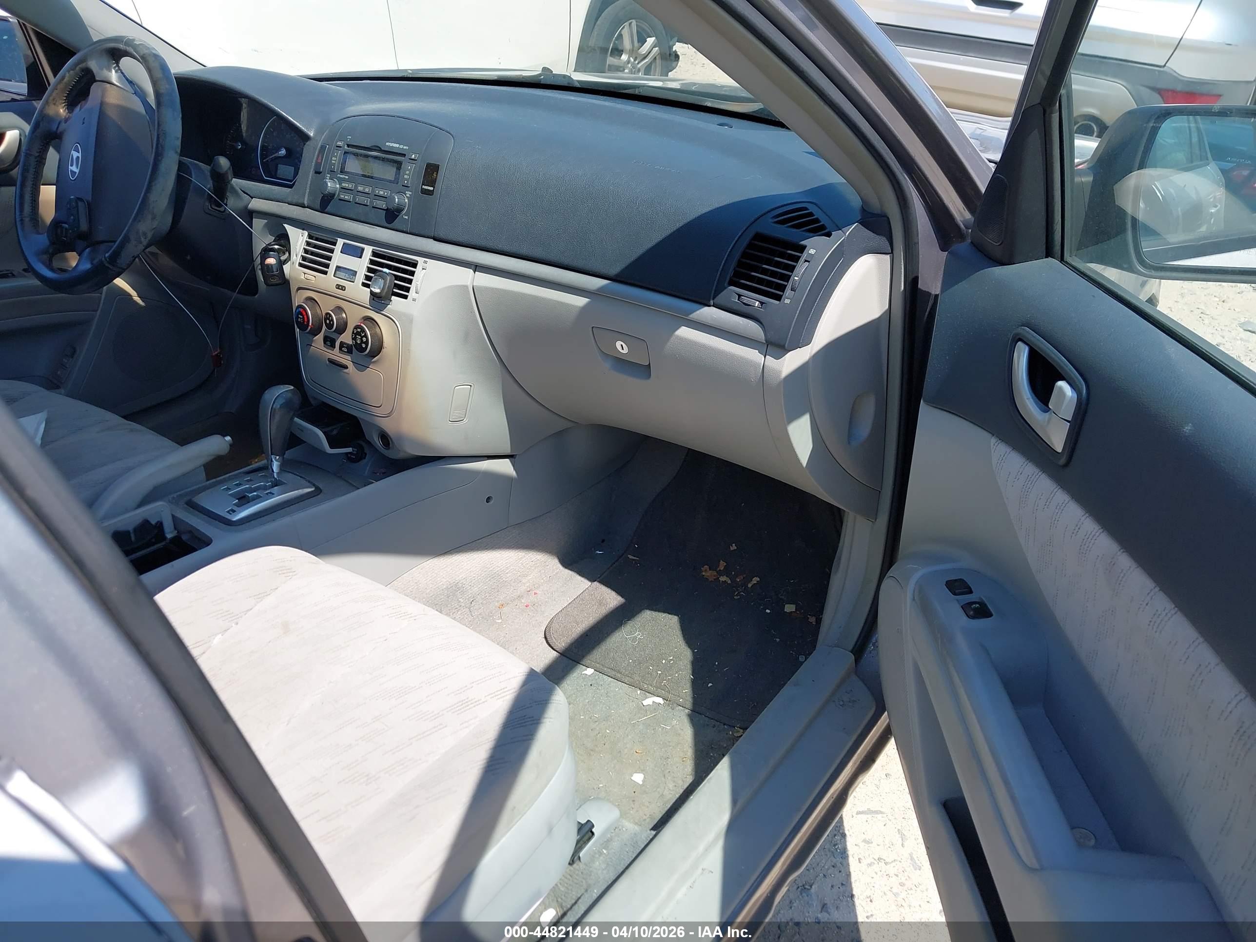 HYUNDAI SONATA image 5