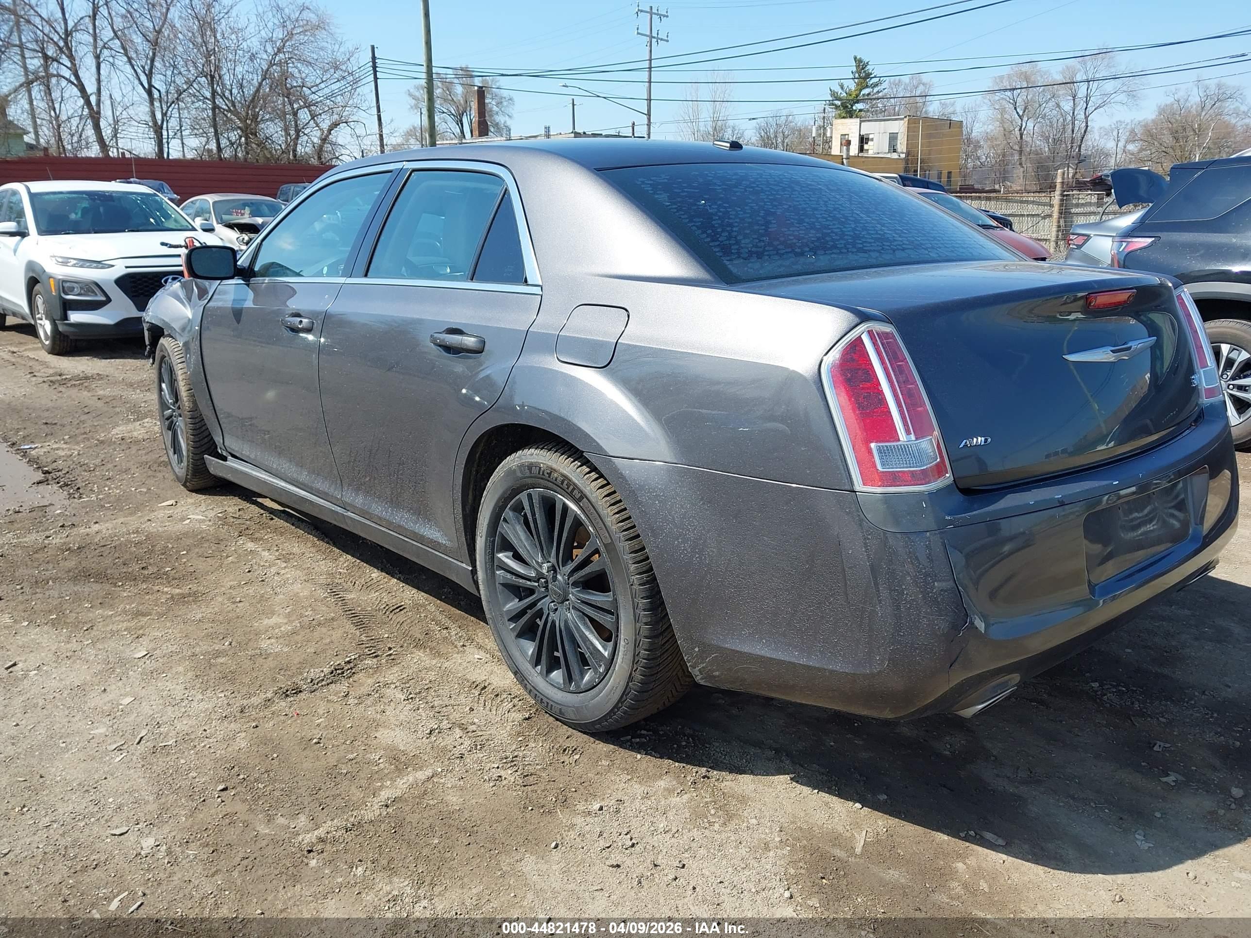 CHRYSLER 300 image 3