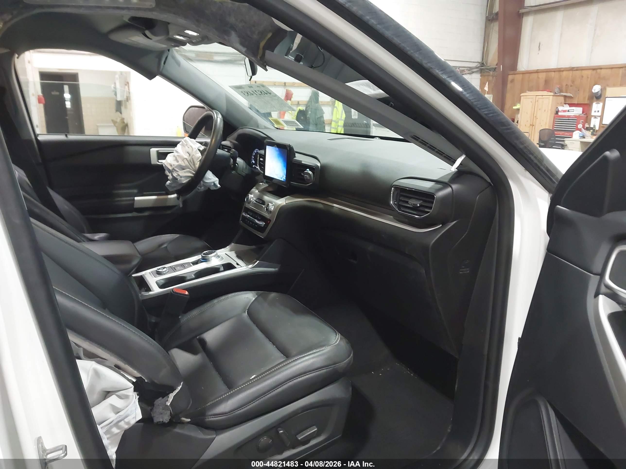 FORD EXPLORER image 5
