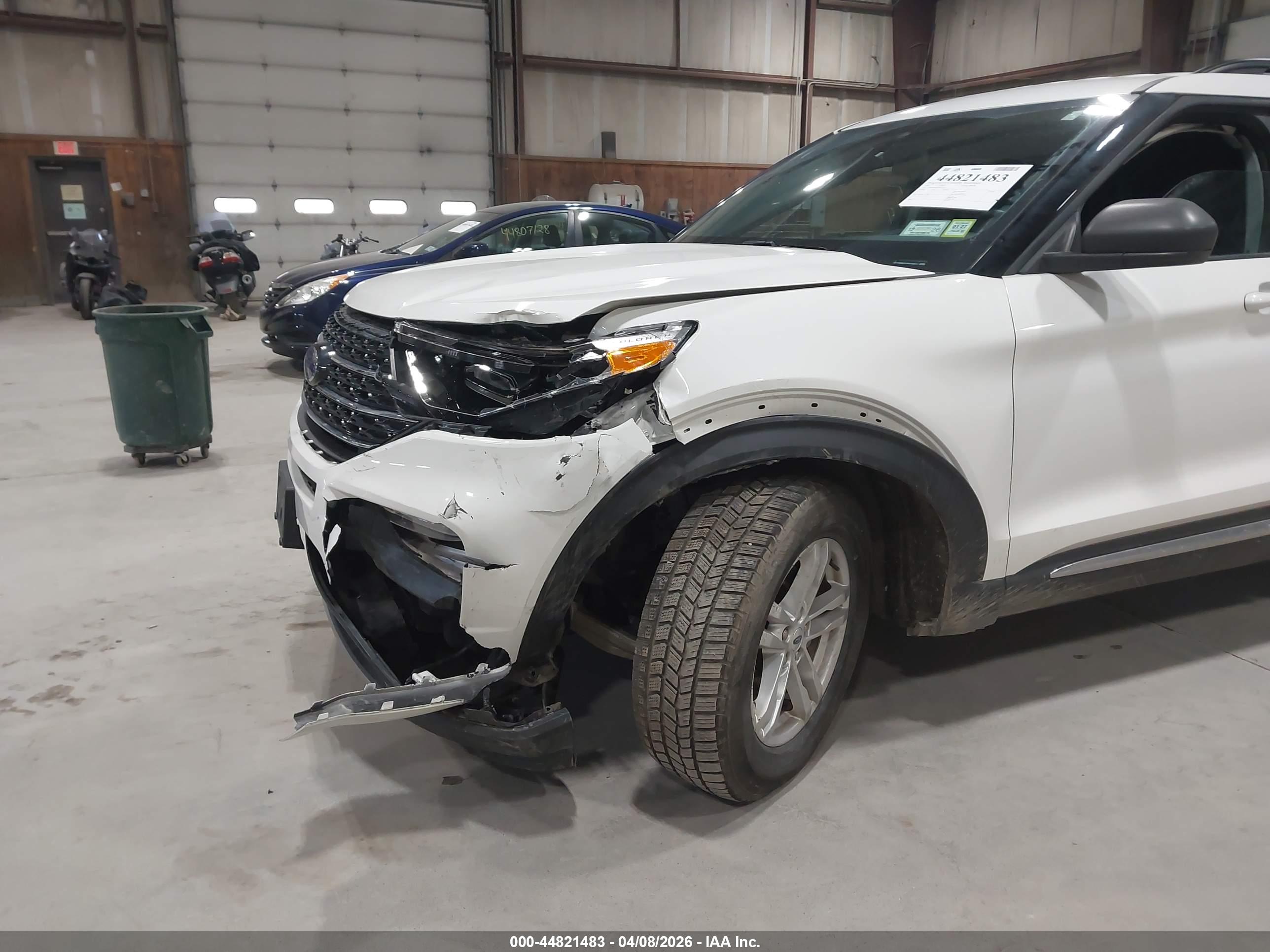 FORD EXPLORER image 6
