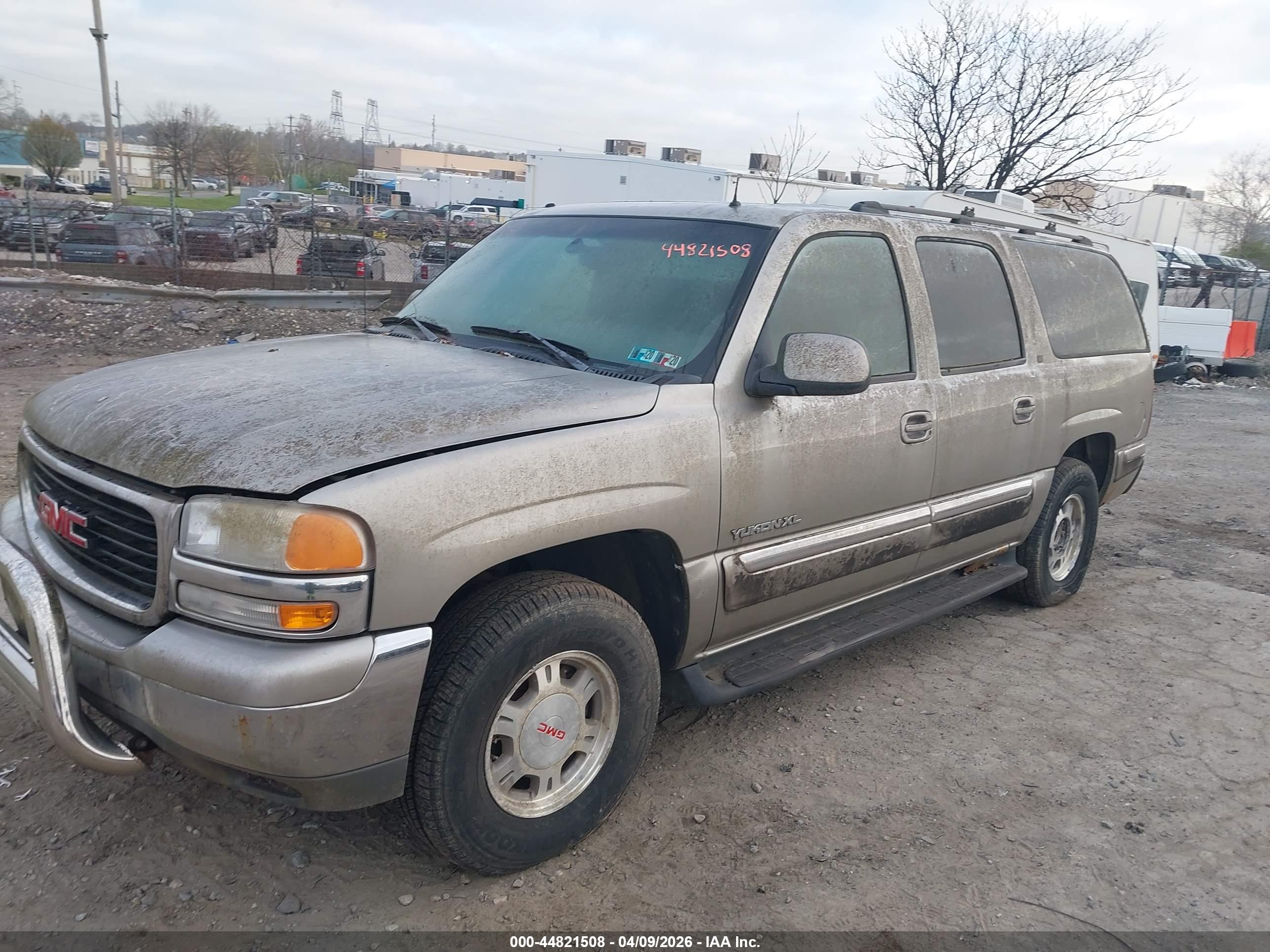 GMC YUKON image 2
