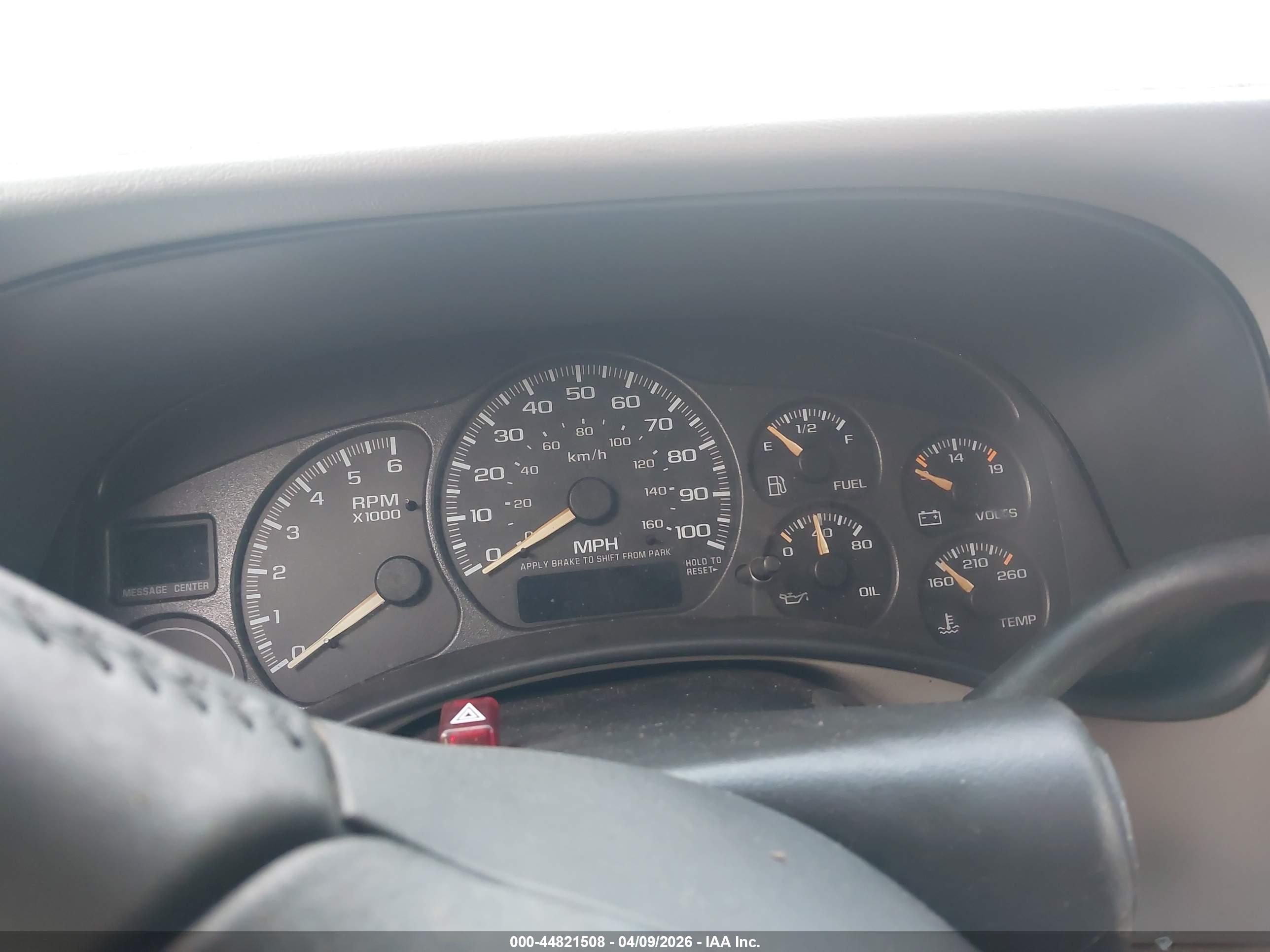 GMC YUKON image 7