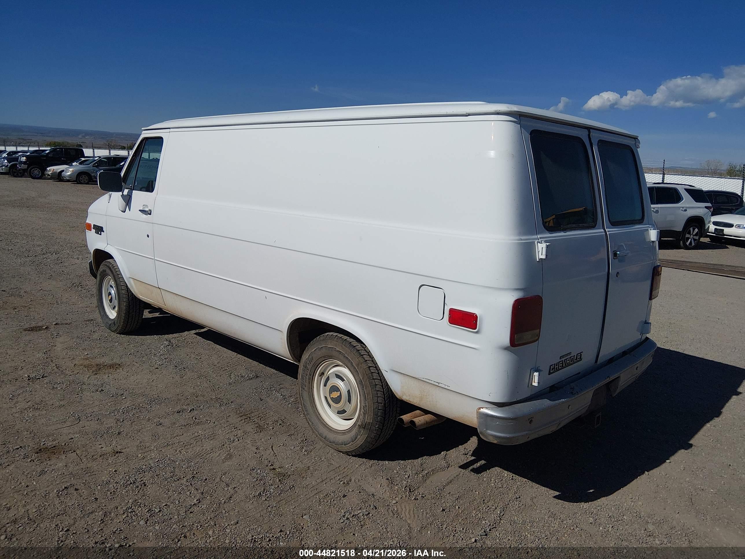 CHEVROLET G20 image 3