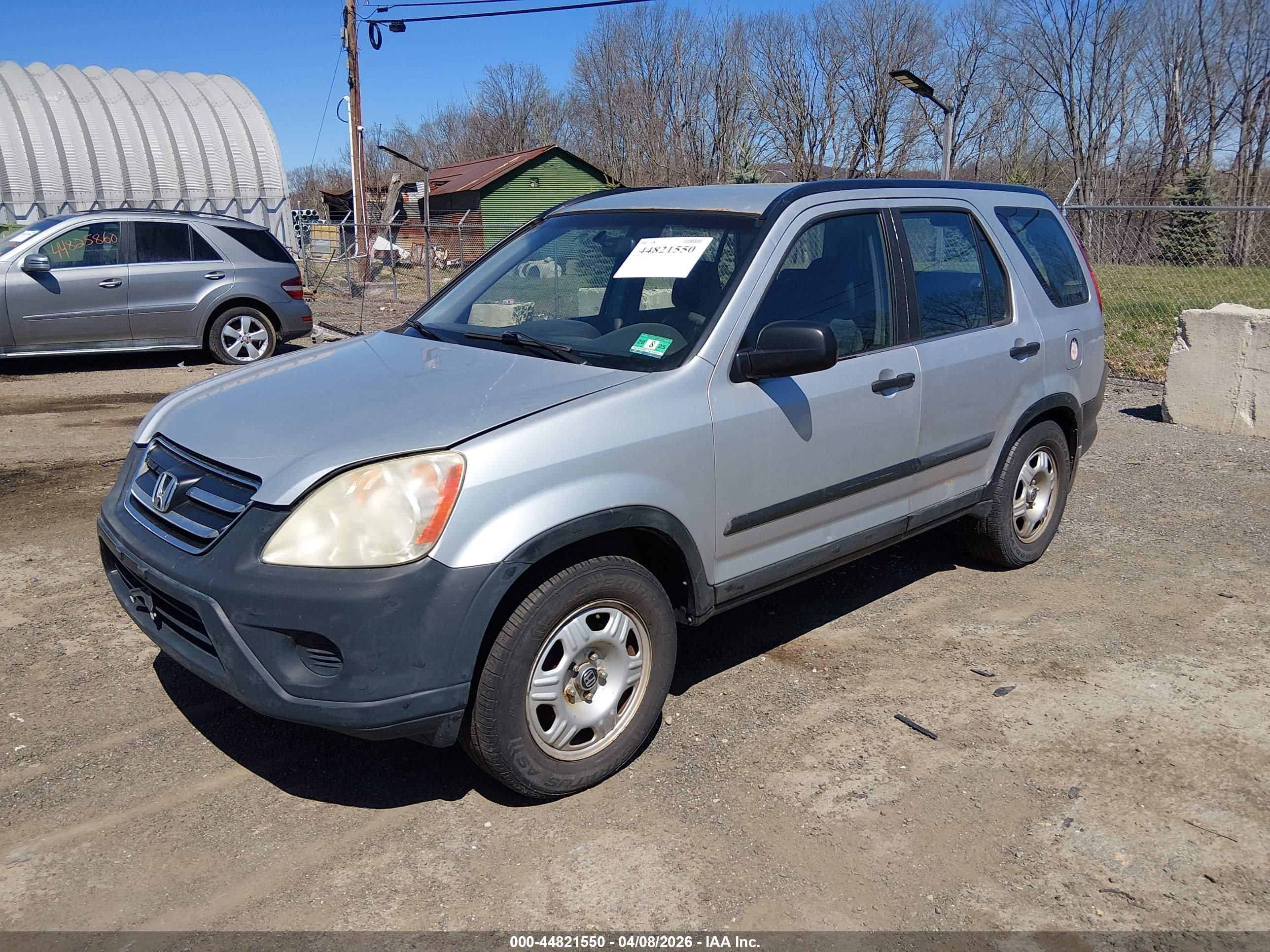 HONDA CR-V image 2