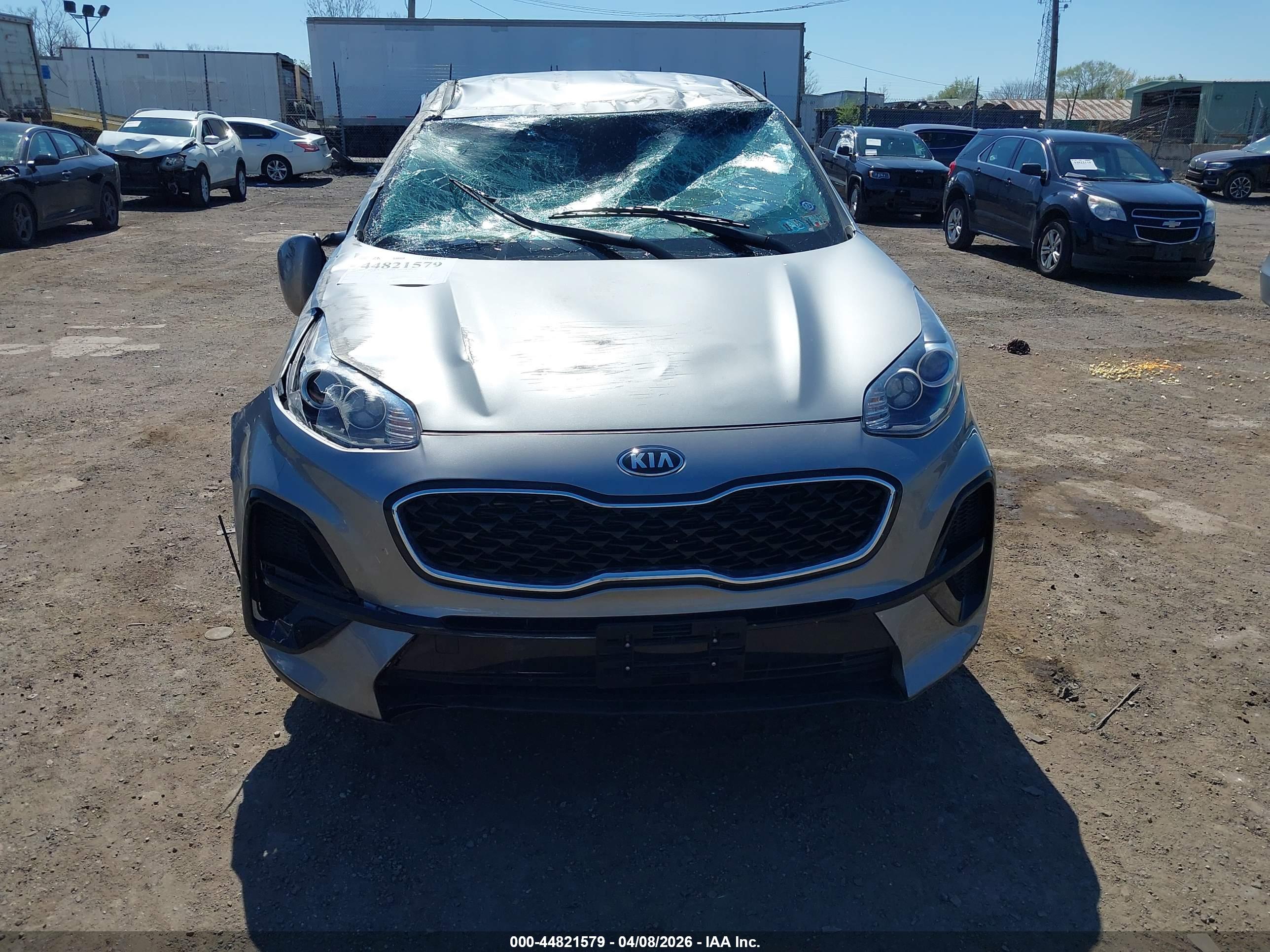 KIA SPORTAGE image 6