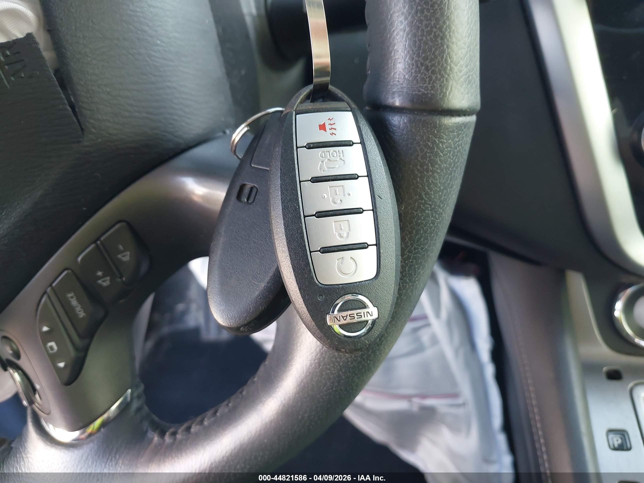 NISSAN MURANO image 11