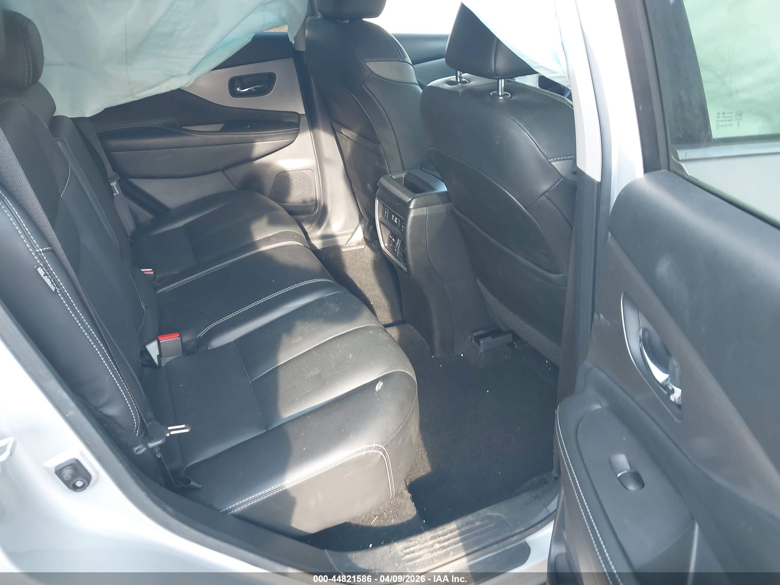 NISSAN MURANO image 8