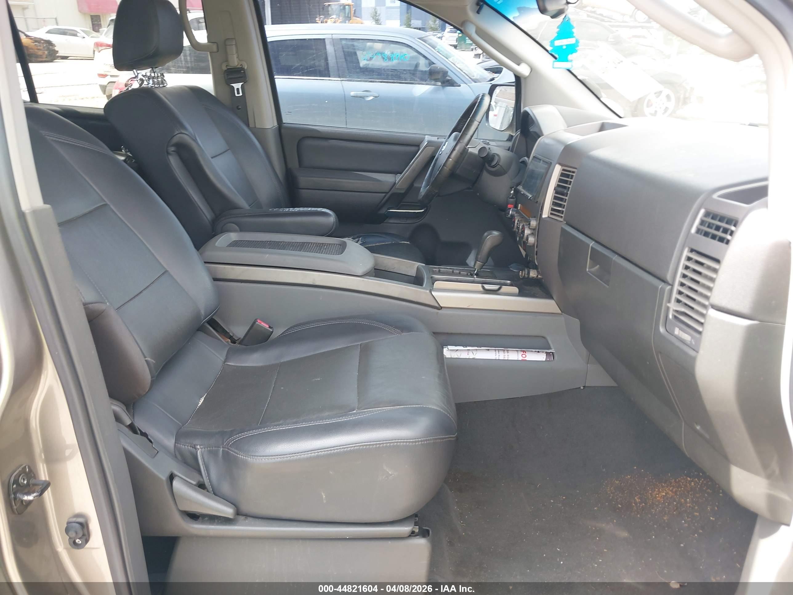 NISSAN ARMADA image 5